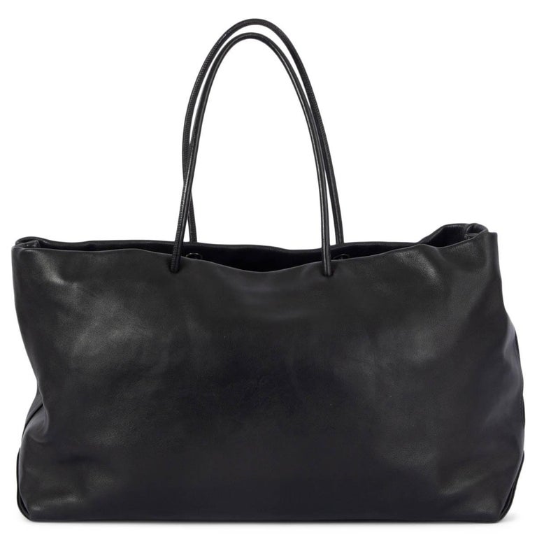 CHANEL black leather ESSENTIAL LARGE 31, RUE CAMBON Tote Bag For Sale at  1stDibs