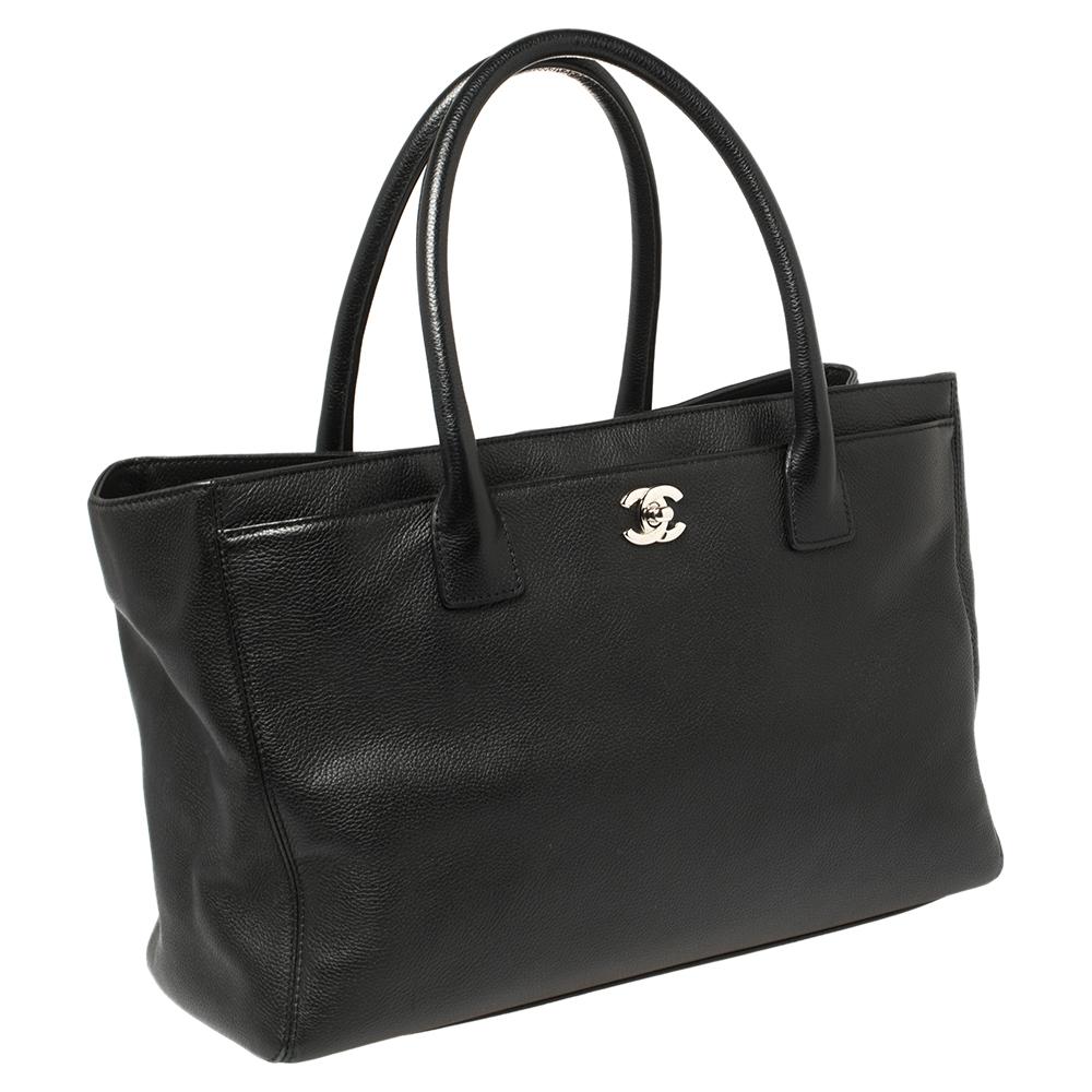 Women's Chanel Black Leather Executive Cerf Tote