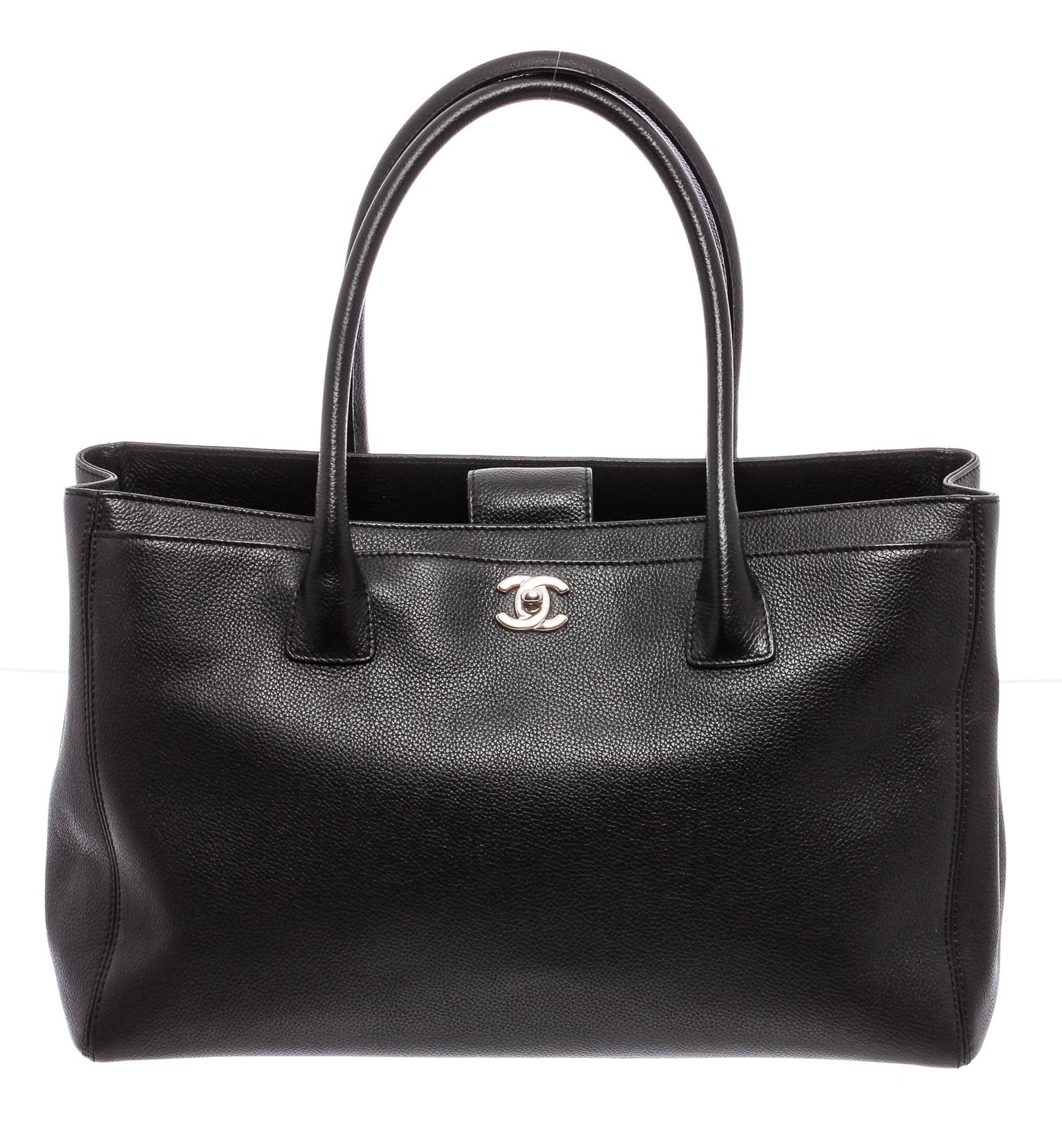 Chanel Black Leather Executive Cerf Tote w/Strap Bag  In Good Condition In Irvine, CA
