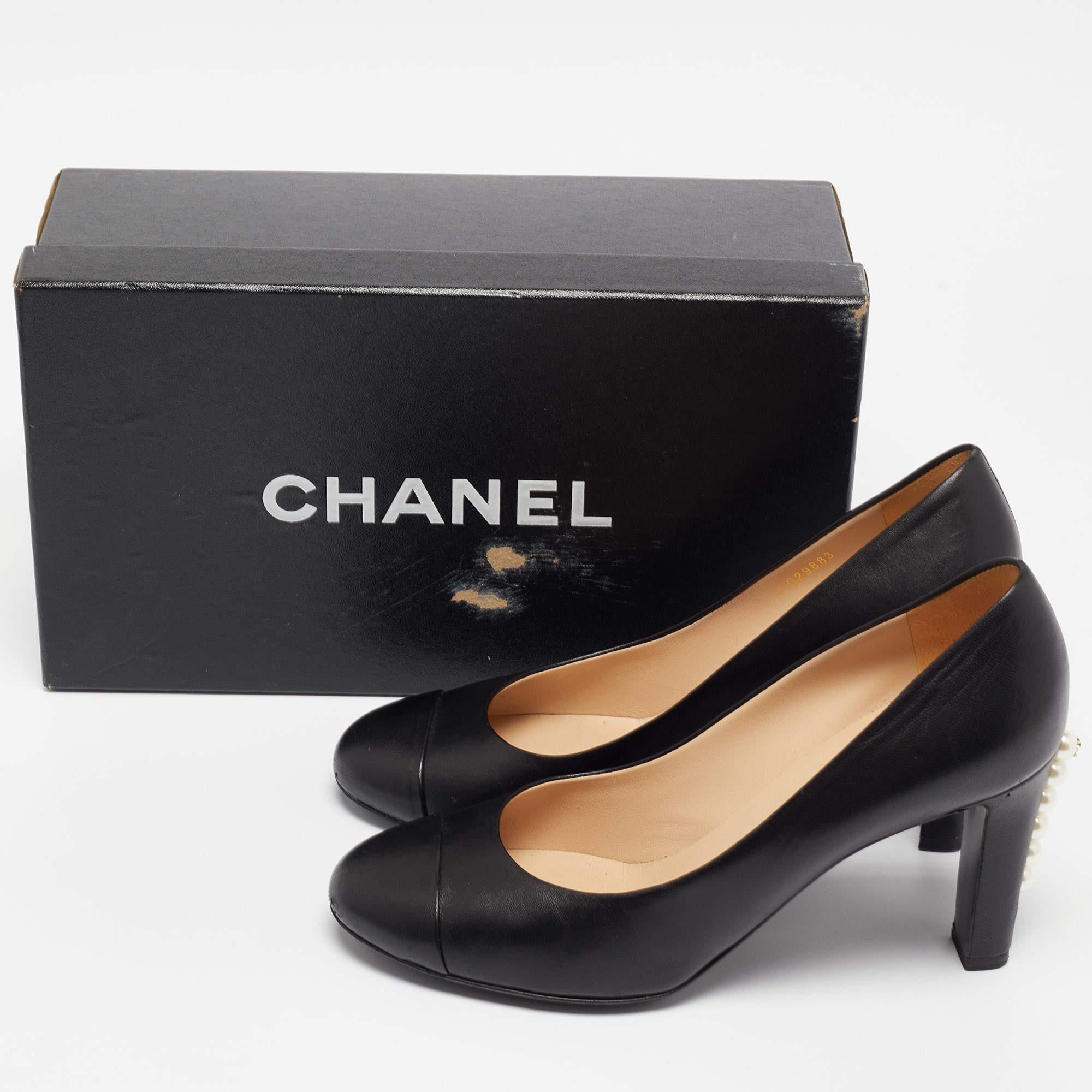 Chanel Black Leather Faux Pearl Embellished Heel Cap Toe Pumps Size 38.5 5