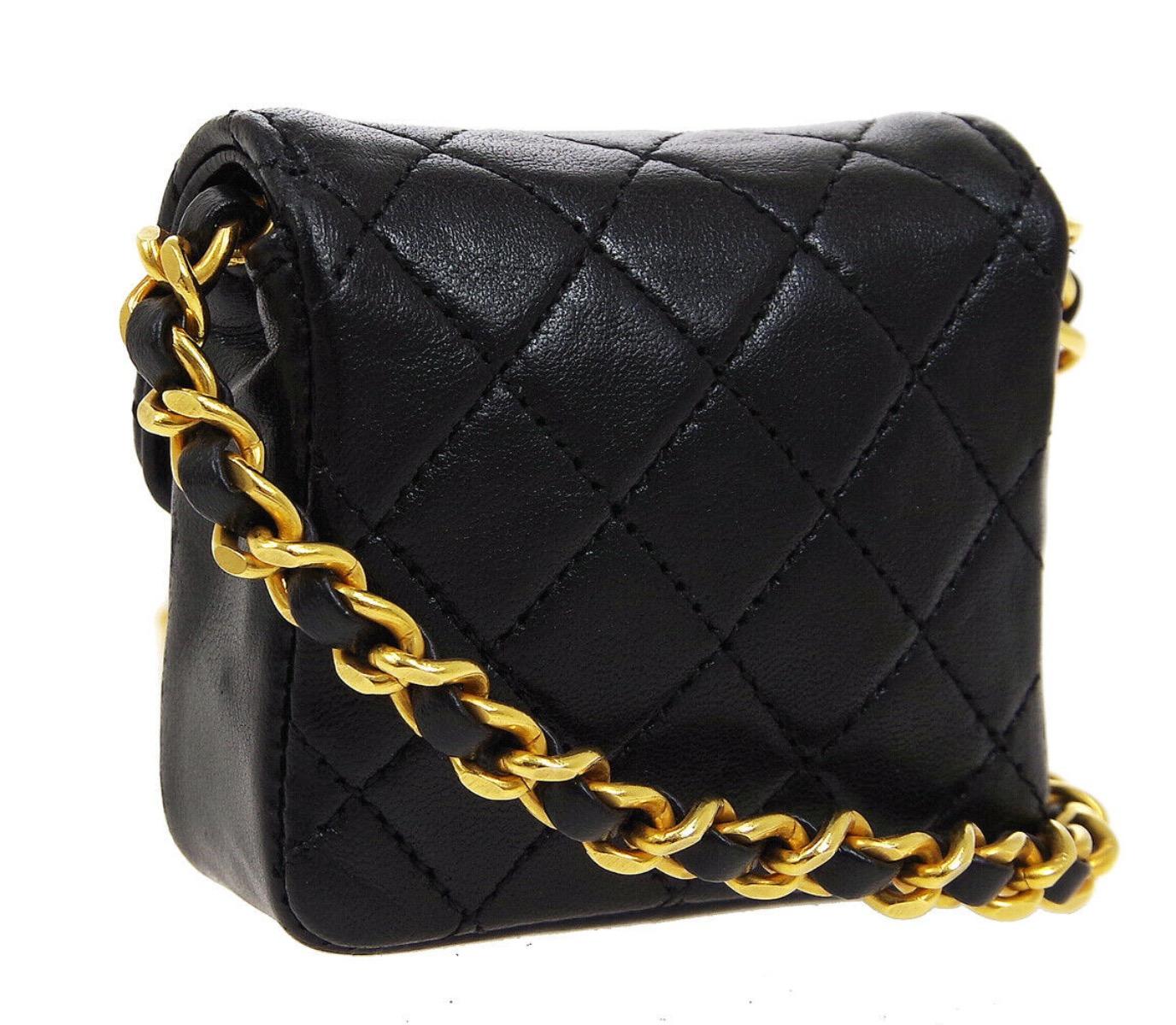 black chanel bag with gold chain