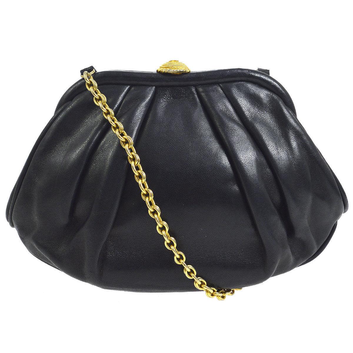 Chanel Black Leather Gold Kiss Lock Evening Small Mini Party Shoulder Bag In Good Condition In Chicago, IL