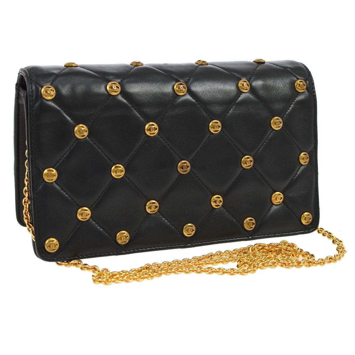 Chanel Black Leather Gold Logo Coin Clutch Evening Small Party Shoulder Flap Bag In Good Condition For Sale In Chicago, IL