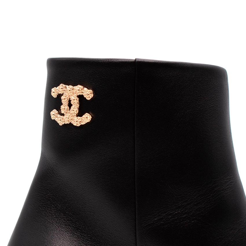 Chanel Black Leather Gold-Tone CC Logo Heeled Ankle Boots, EU 37.5, US 7 In Excellent Condition For Sale In London, GB