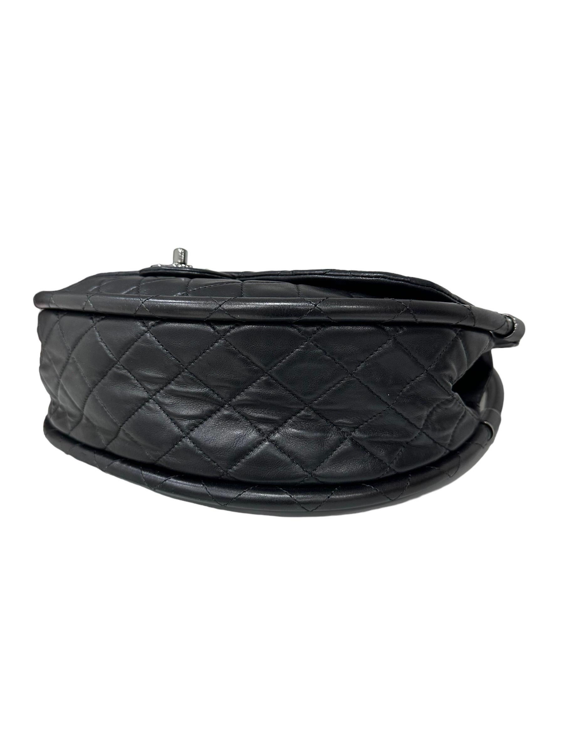 Chanel Black Leather Hula Hoop Shoulder Bag For Sale 1