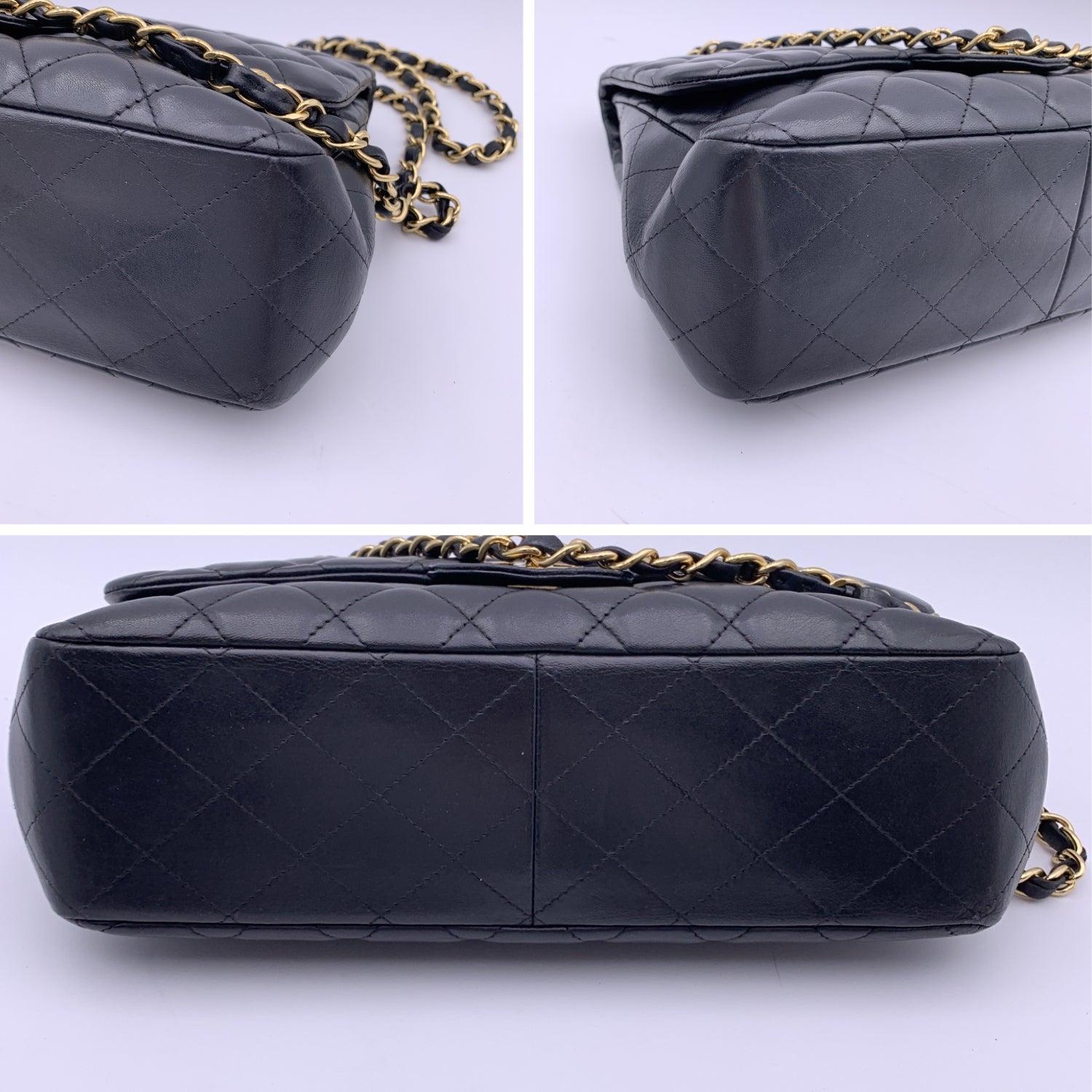Women's Chanel Black Leather Jumbo Timeless Classic Flap 2.55 Bag
