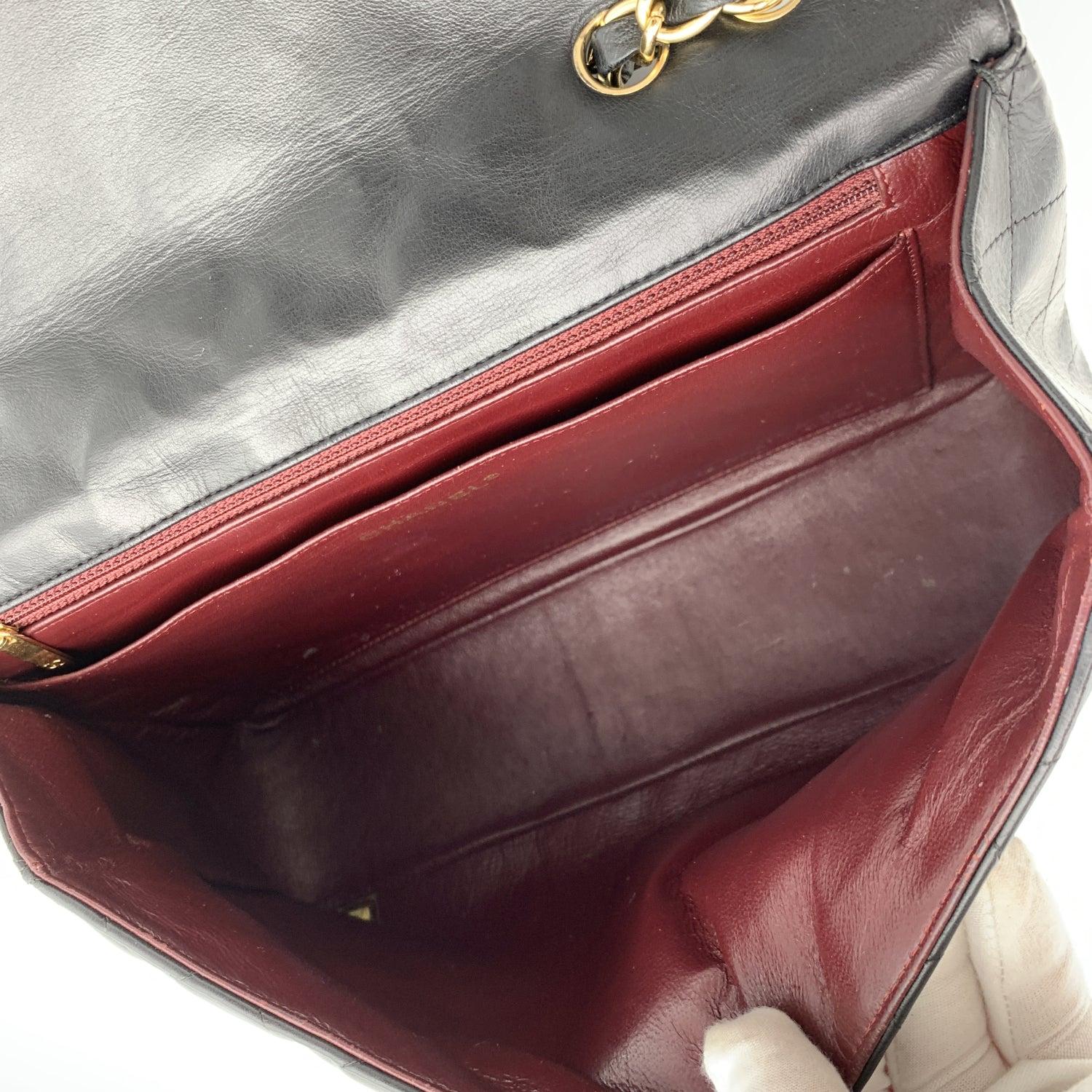 Chanel Black Leather Jumbo Timeless Classic Flap 2.55 Bag 2