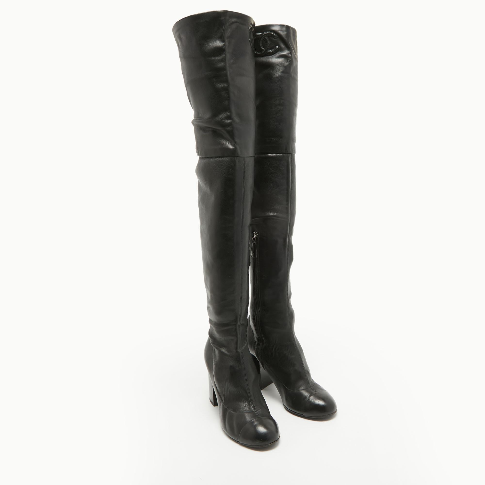 Women's Chanel Black Leather Knee Length Boots Size 39.5 For Sale