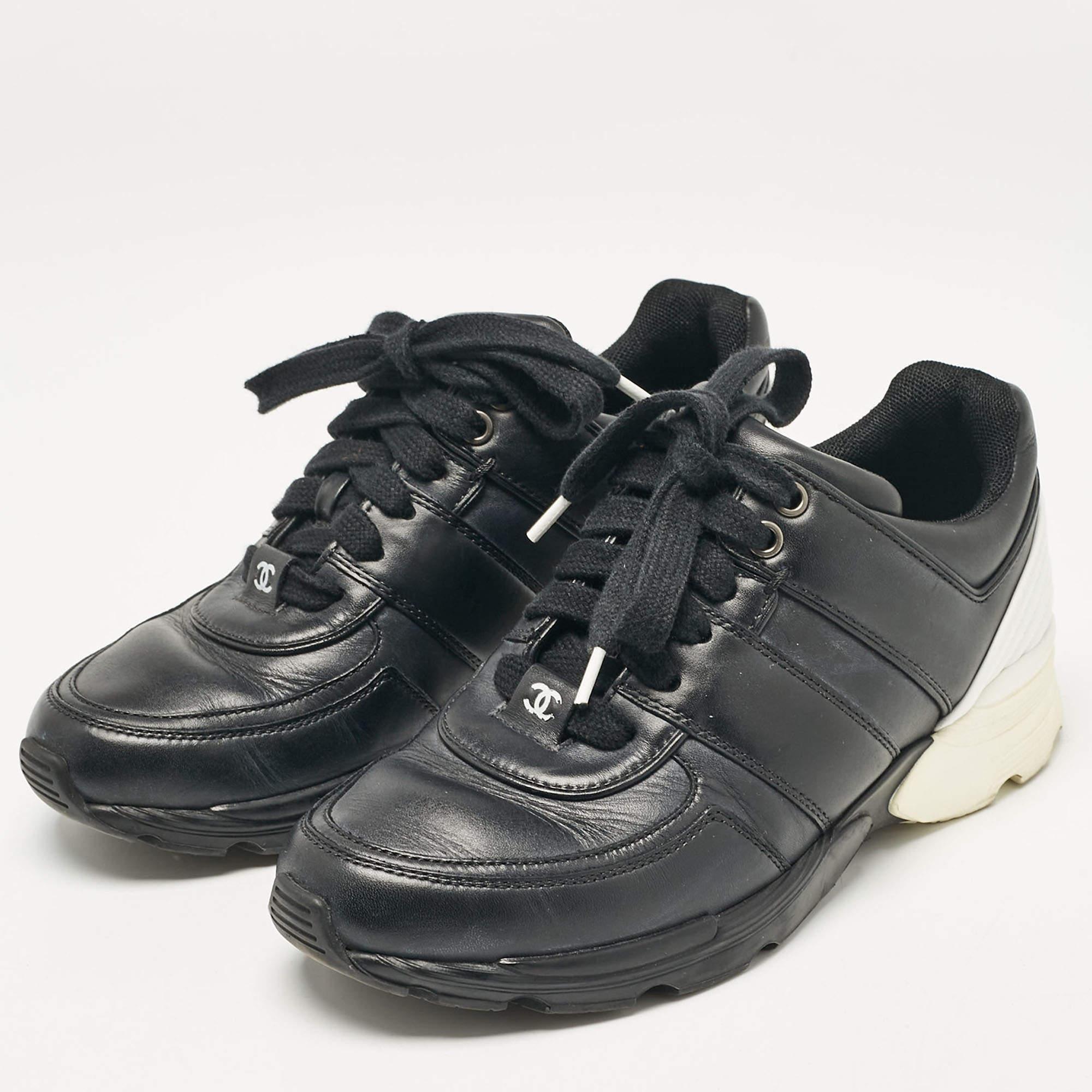 Coming in a classic silhouette  these designer sneakers are a seamless combination of luxury  comfort  and style. These sneakers are finished with signature details and comfortable insoles.