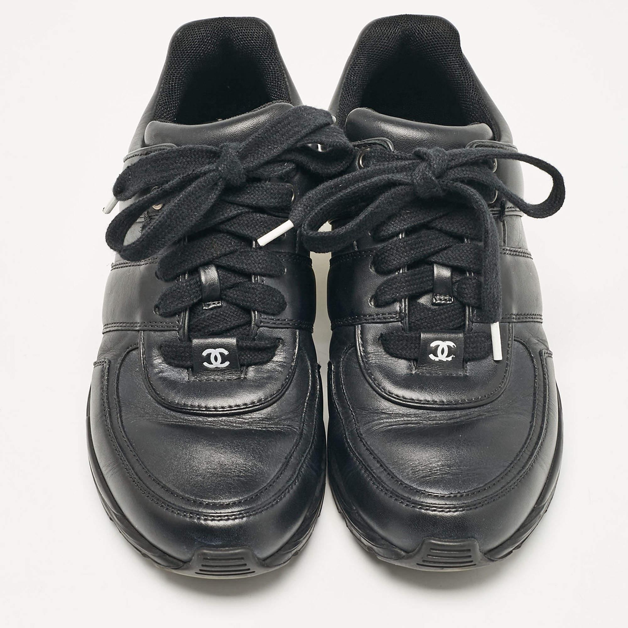 Chanel Black Leather Lace Up Sneakers Size 36.5 In Good Condition In Dubai, Al Qouz 2