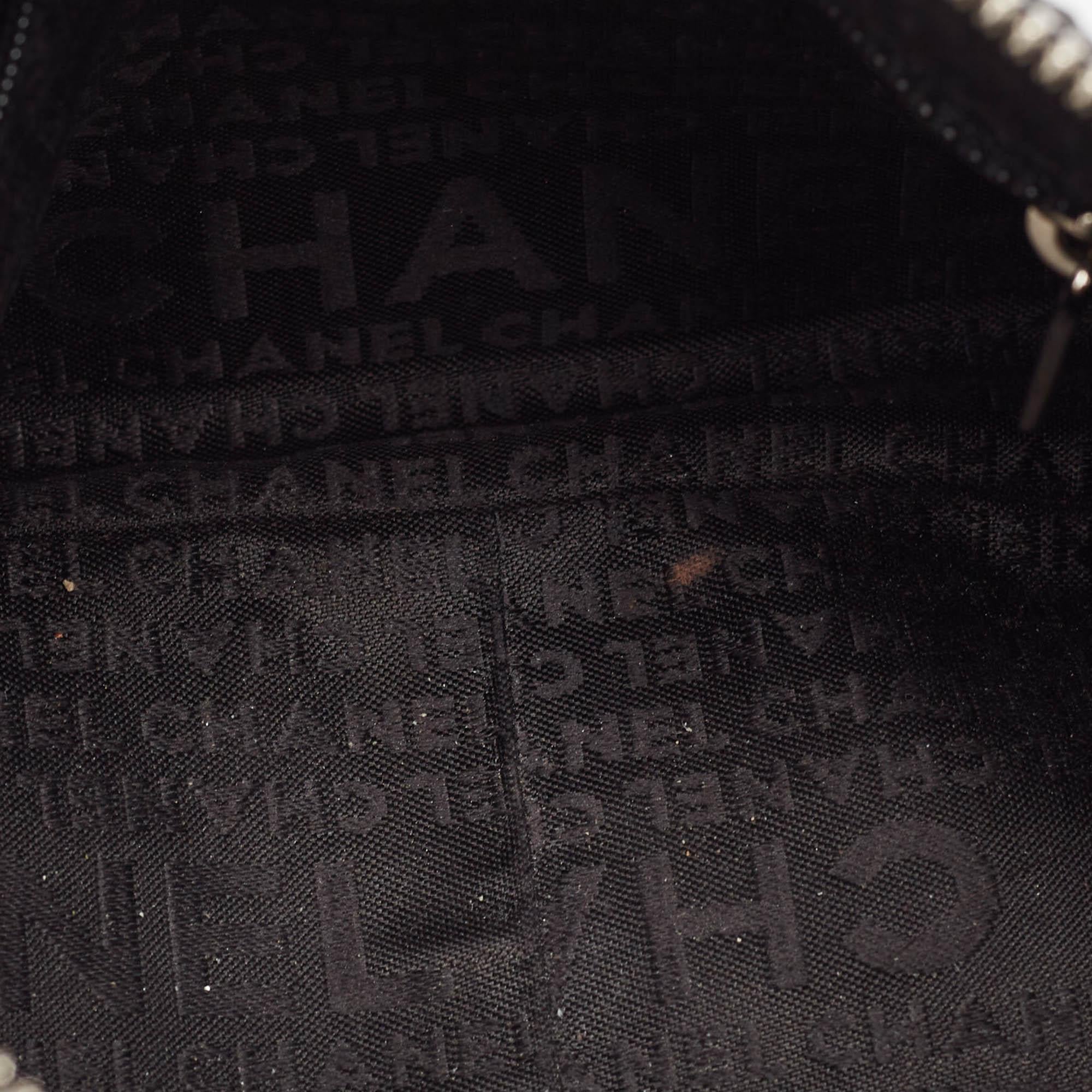 Chanel Black Leather Lax Front Zip Bag 6