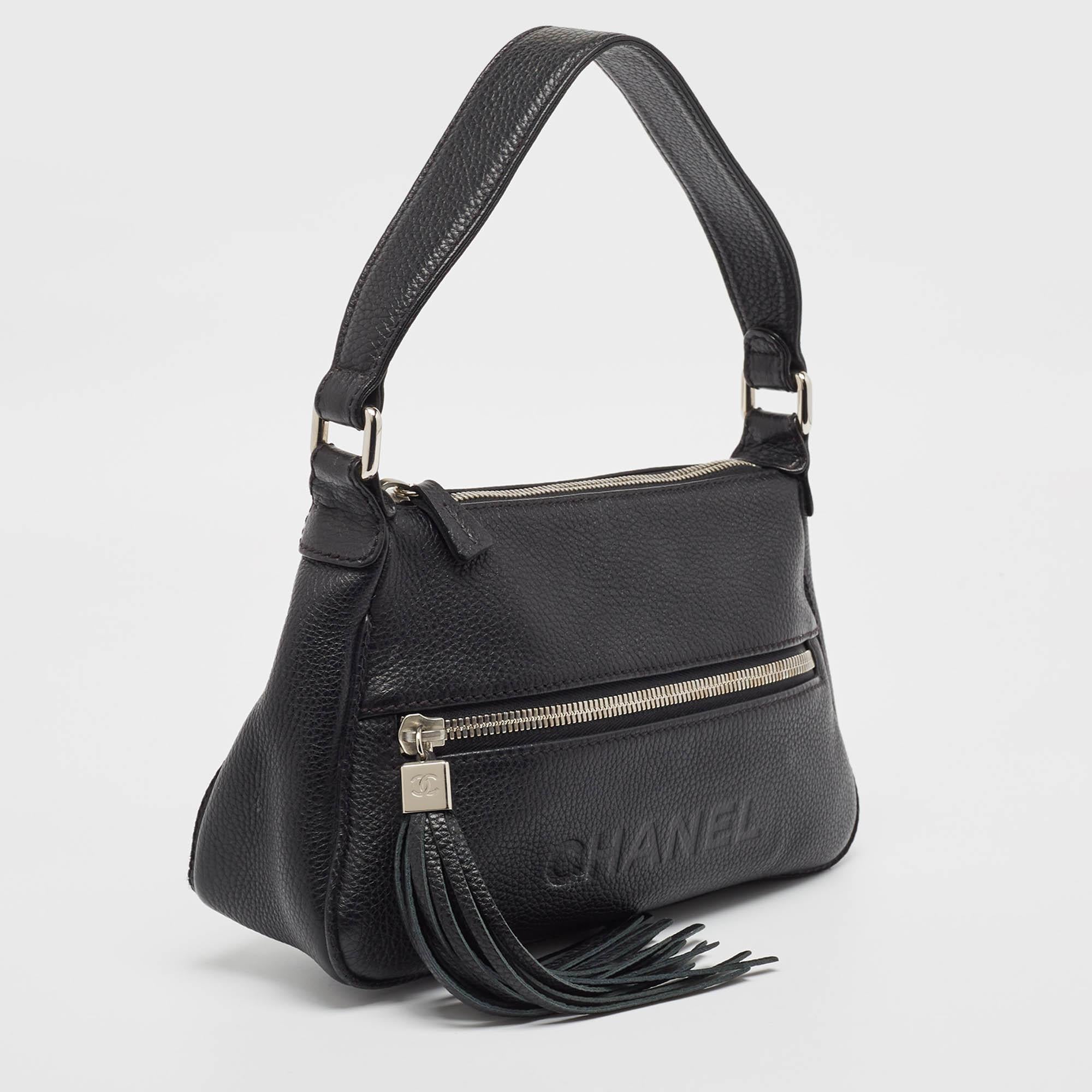 Chanel Black Leather Lax Front Zip Bag In Good Condition In Dubai, Al Qouz 2
