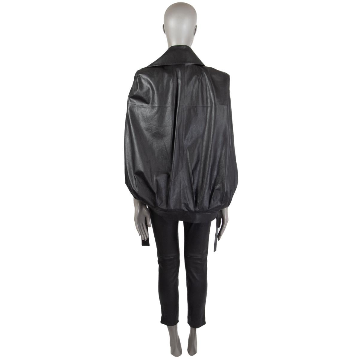 CHANEL schwarze Leder-Lederjacke COSMOPOLITE Cape 36 XS (Schwarz) im Angebot