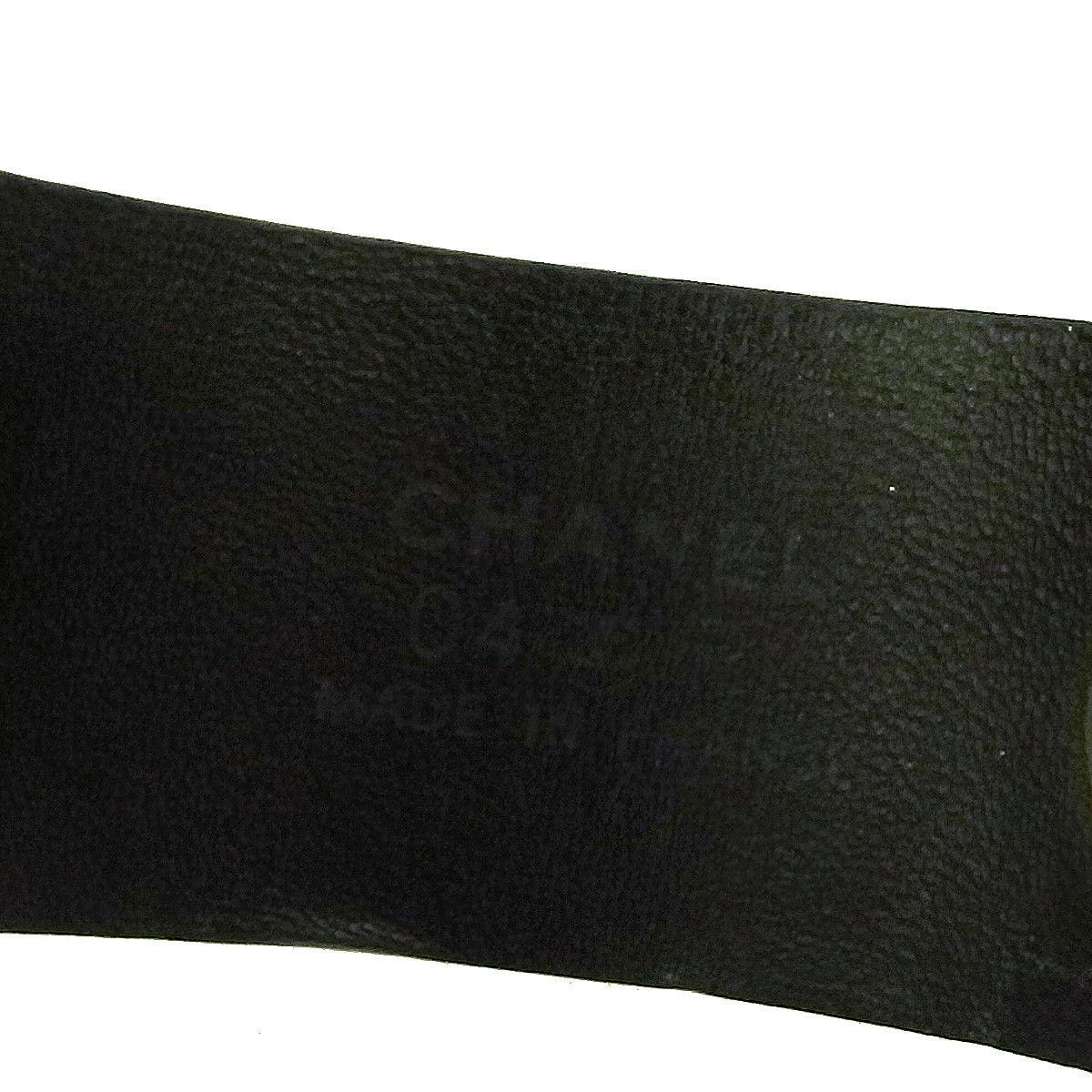 CHANEL Black Leather Logo Wide Snap Button Men's Women's Cuff Bracelet im Zustand „Gut“ in Chicago, IL