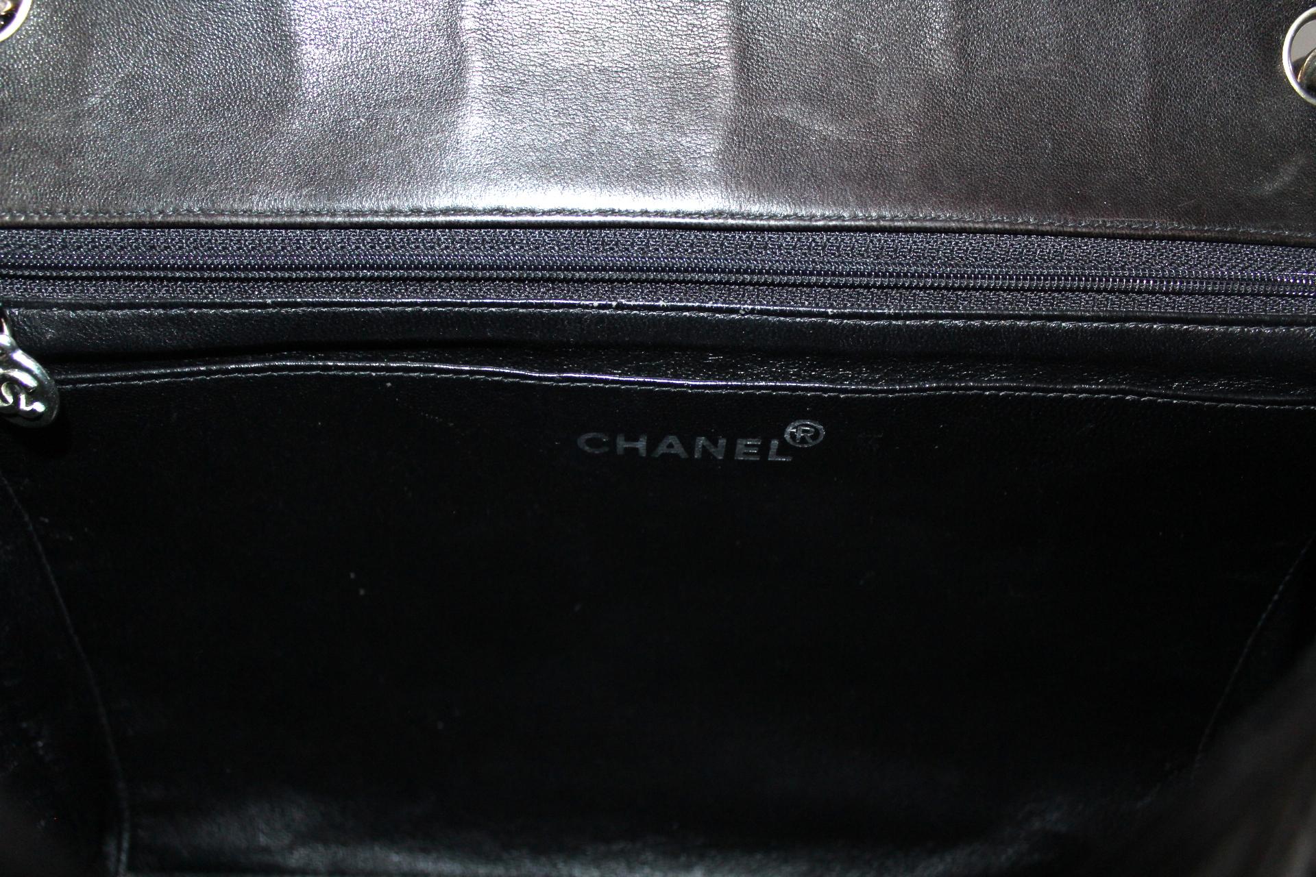 Chanel Black Leather Maxi Jumbo Bag 2
