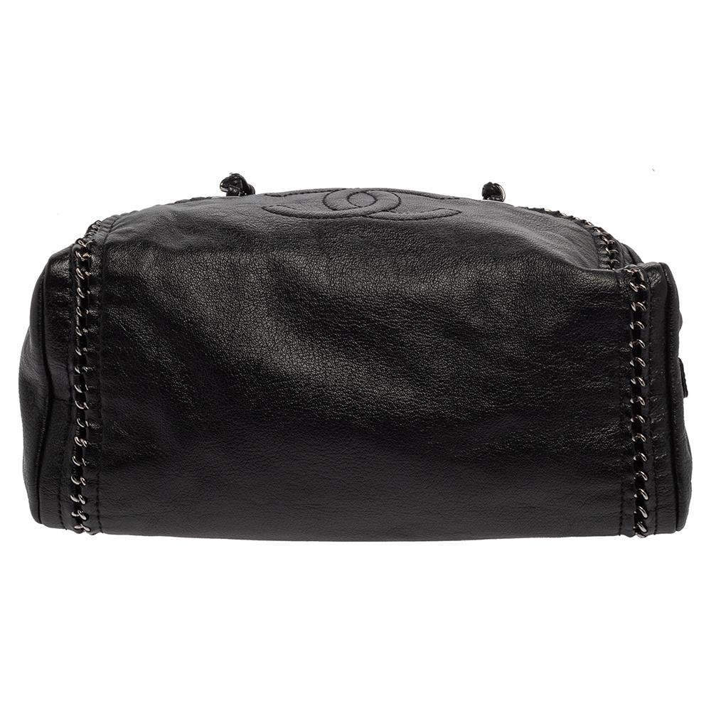 Chanel Black Leather Medium Luxe Ligne Bowler Bag 1