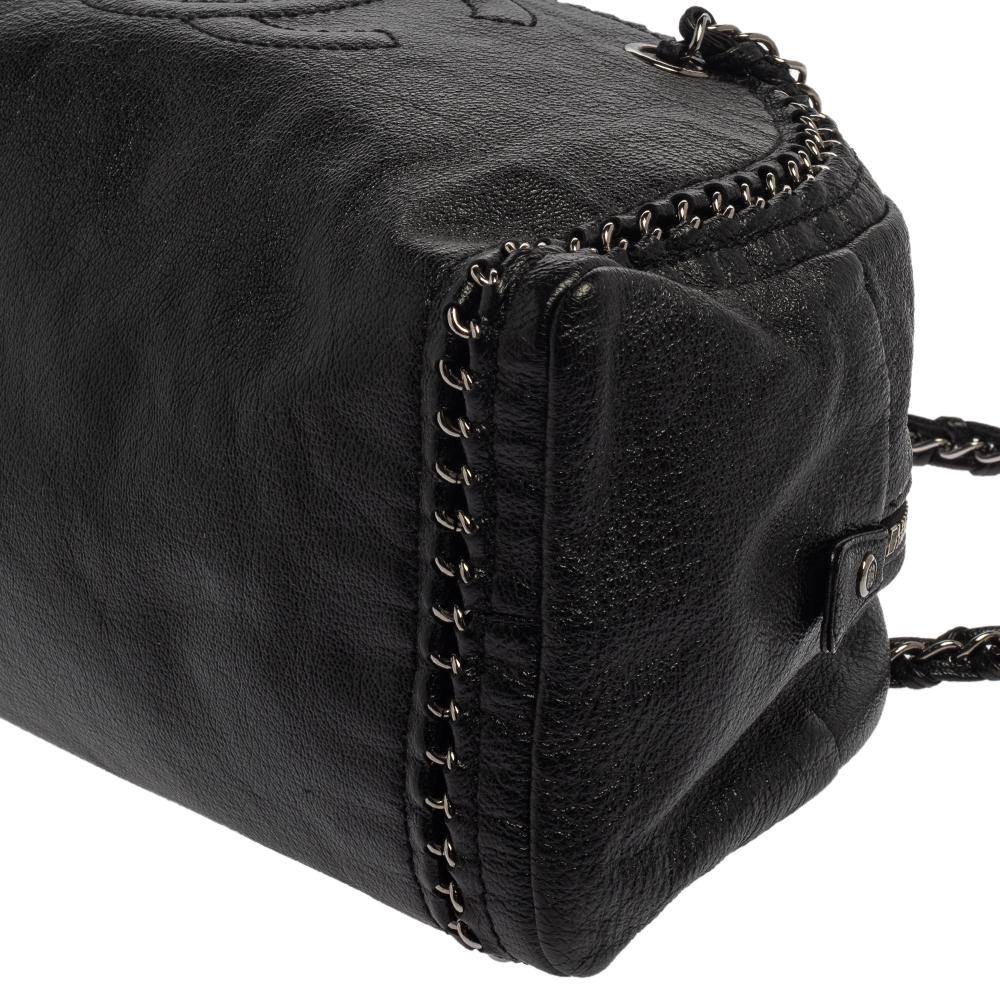 Chanel Black Leather Medium Luxe Ligne Bowler Bag 2