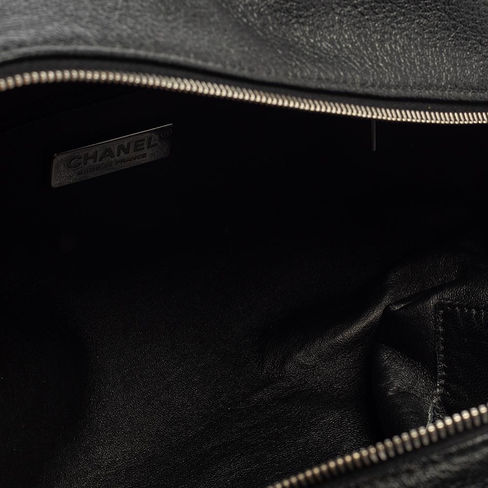 Chanel Black Leather Medium Luxe Ligne Bowler Bag 5