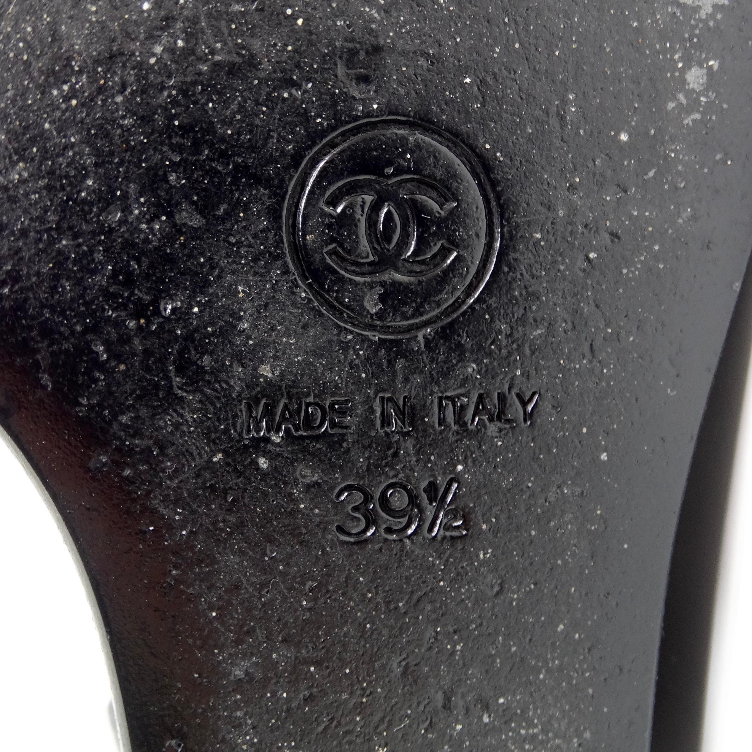 Chanel - Bottines à plateforme peep toes en cuir noir avec découpe en maille en vente 7