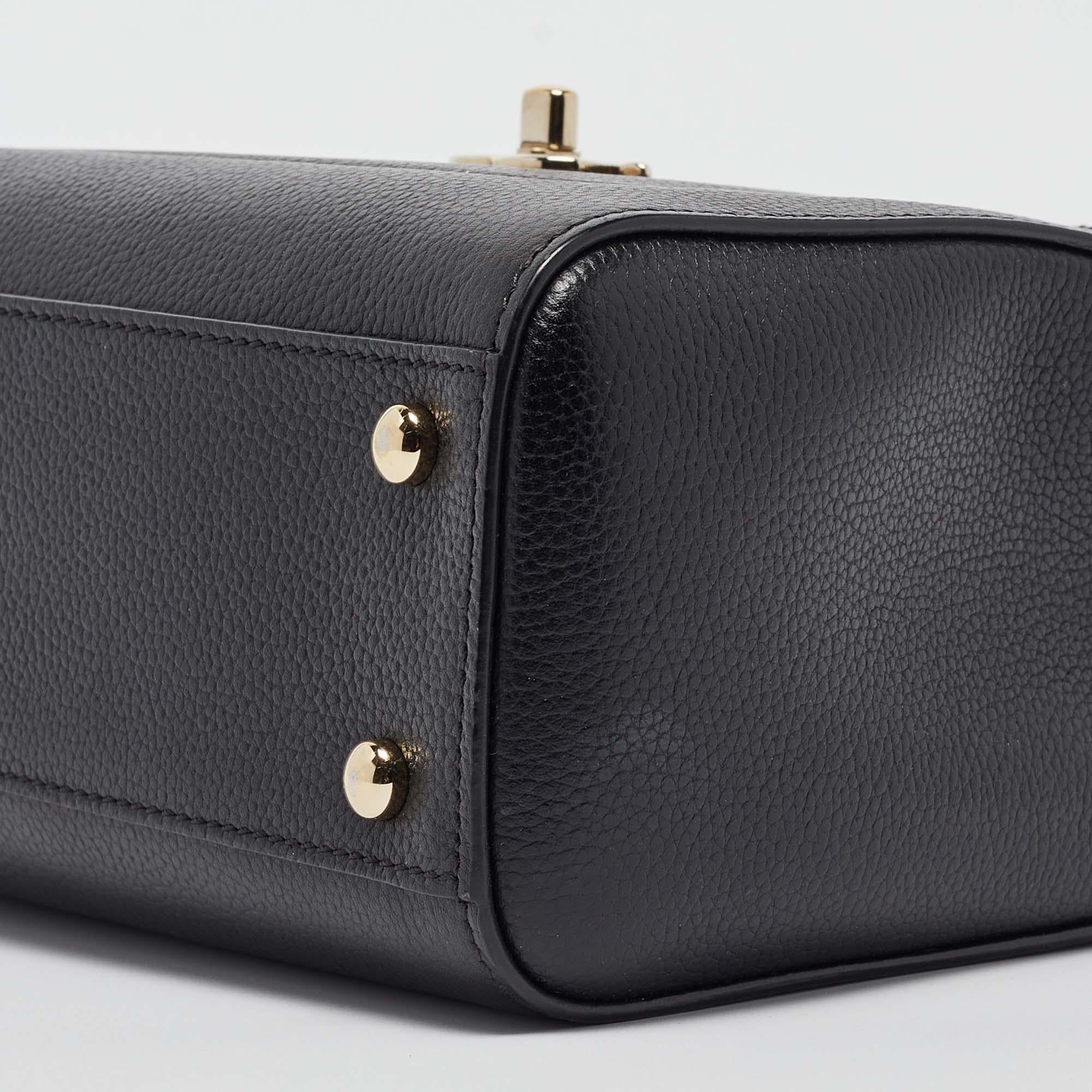 Women's Chanel Black Leather Mini Neo Executive Tote For Sale