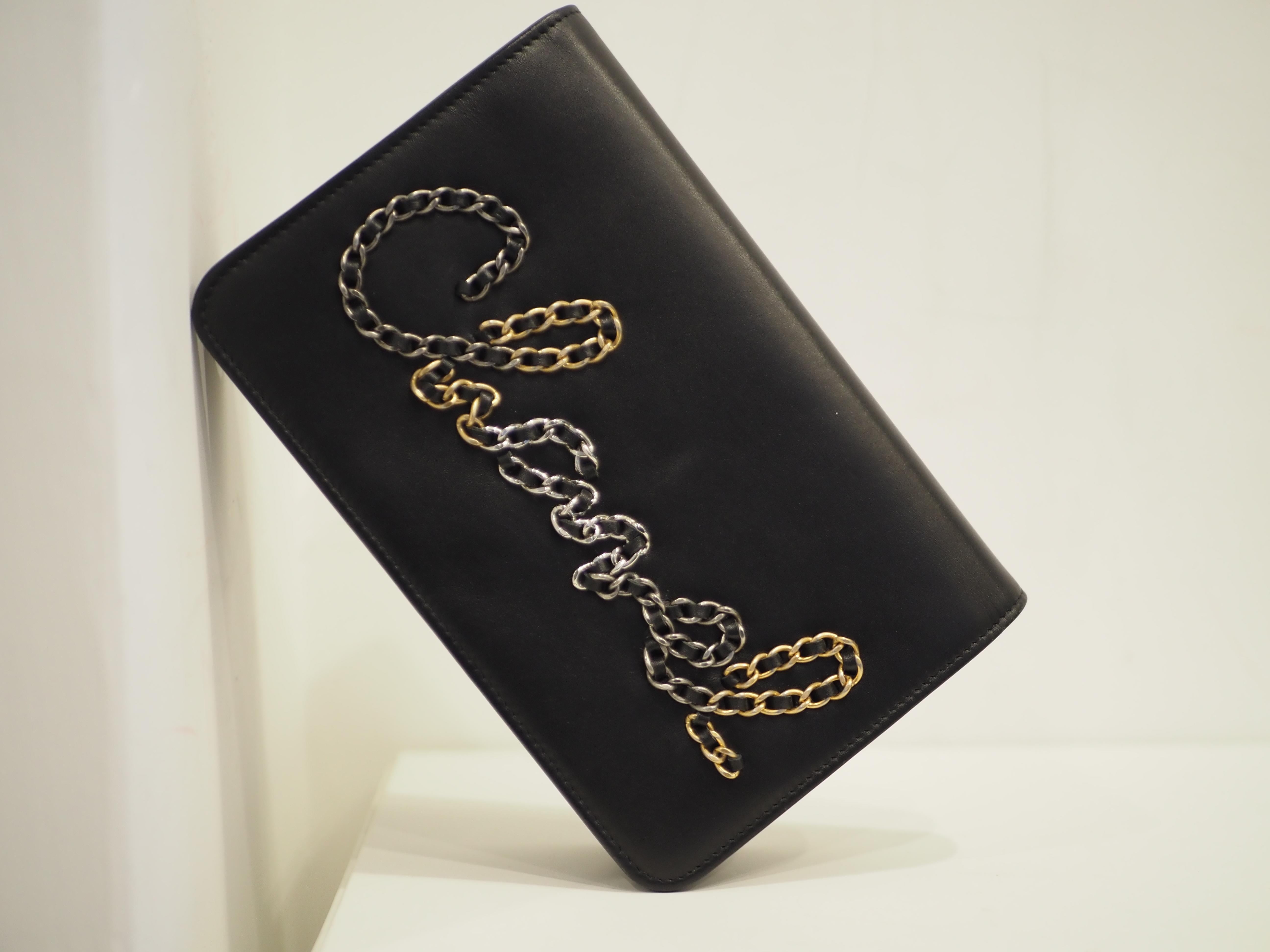 Chanel Black leather multitone hardware lettering WOC handle or shoulder bag In Excellent Condition For Sale In Capri, IT