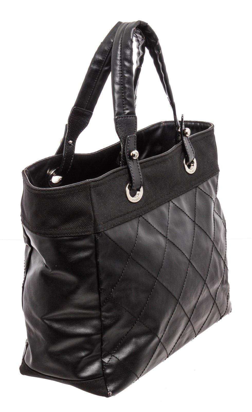 Chanel Black Leather Paris Biarritz Shoulder Bag In Good Condition In Irvine, CA
