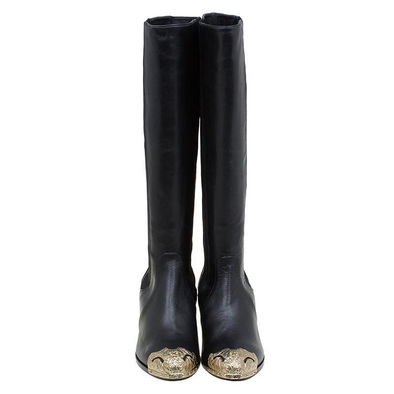 Chanel Black Leather Paris Dallas Knee Length Boots Size 38 In New Condition In Dubai, Al Qouz 2