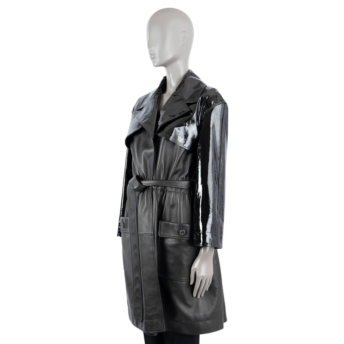 Women's CHANEL black leather & patent 2018 18S TRENCH Coat Jacket 38 S For Sale