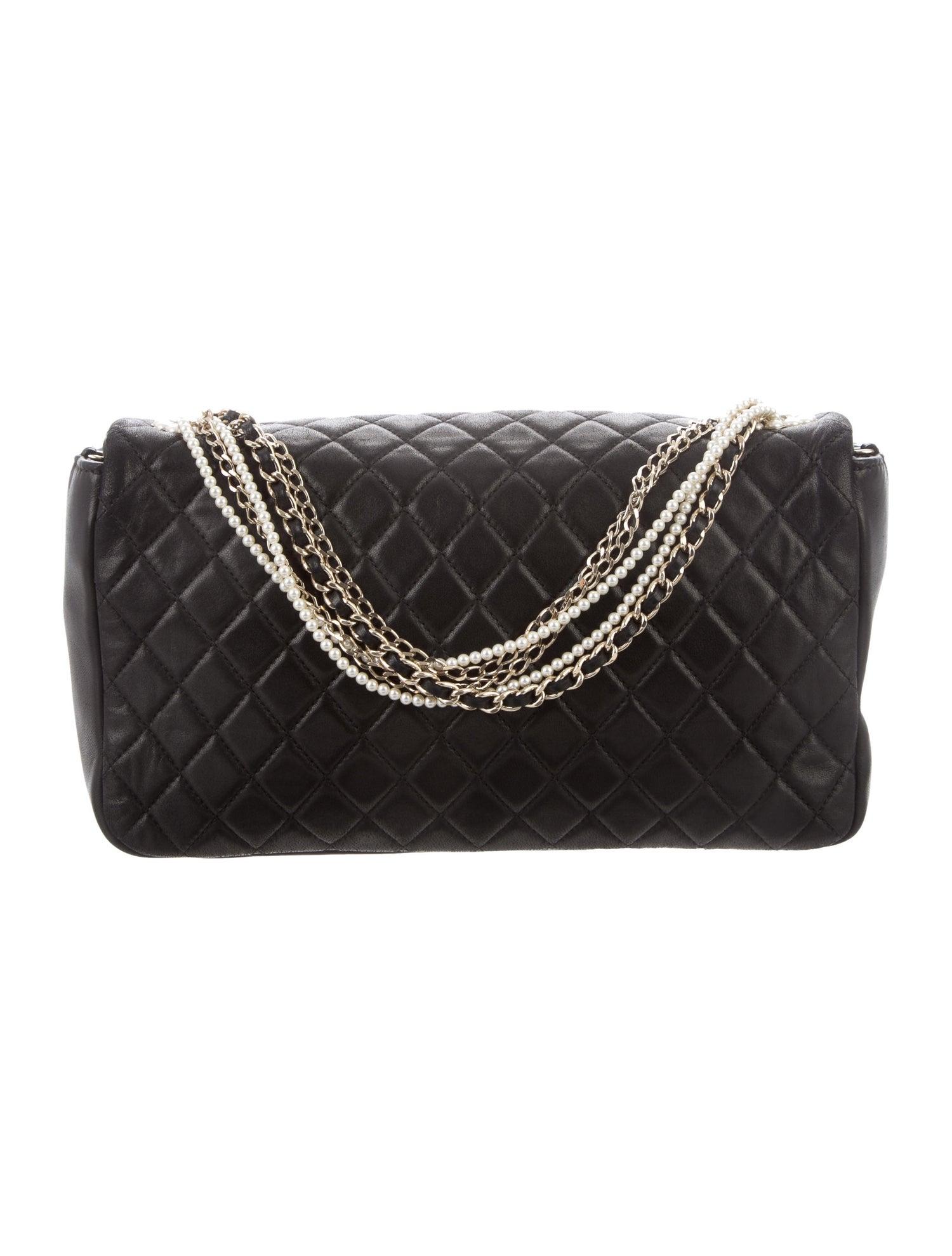 Chanel Black Leather Pearl Gold Medium Evening Shoulder Flap Bag In Excellent Condition In Chicago, IL