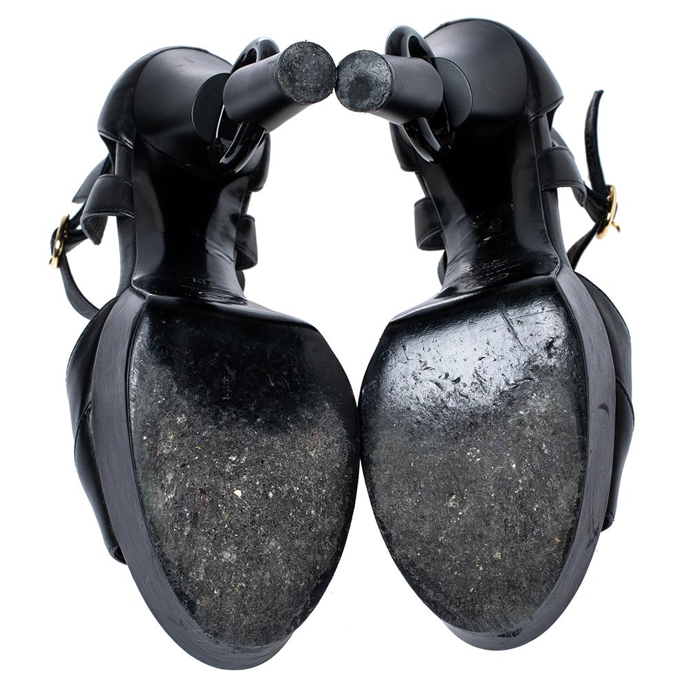 Chanel Chanel Schwarze Plateausandalen aus Leder Größe 39 3