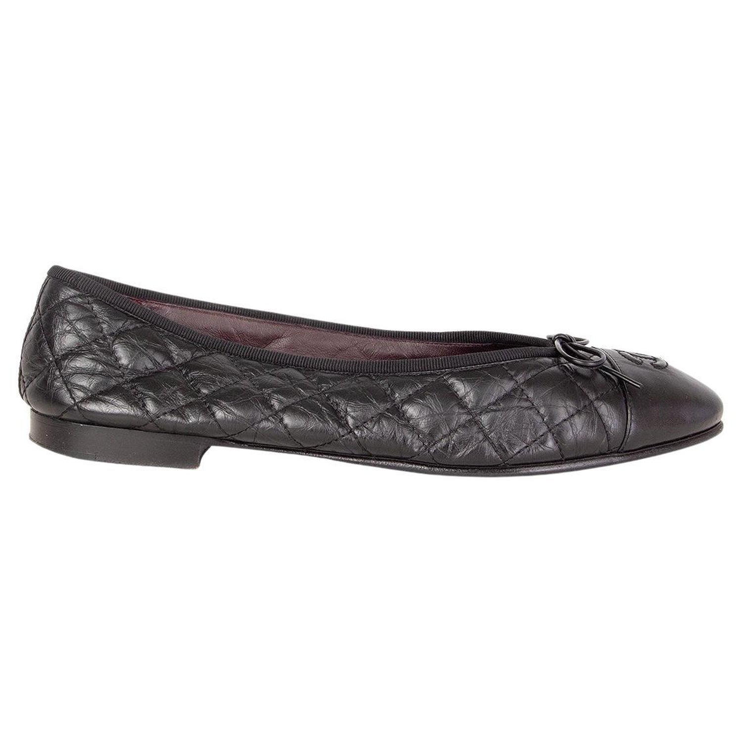 CHANEL black leather QUILTED BALLET Flats Shoes 41 C at 1stDibs | chanel  flats 41, quilted flats shoes