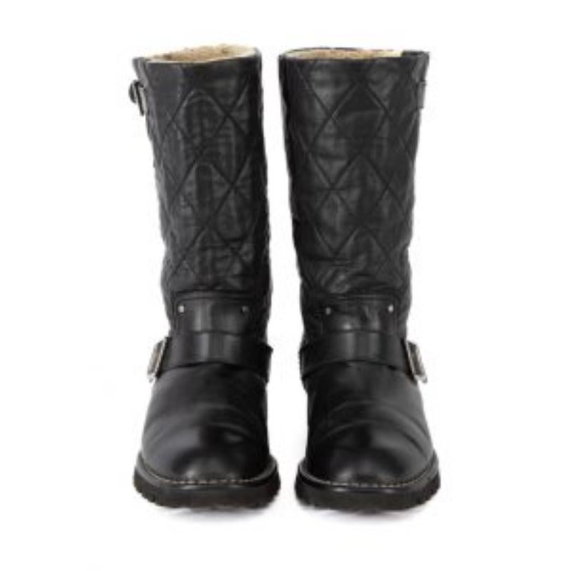 Chanel Black Leather Quilted Boots Size IT 40 In Good Condition In London, GB