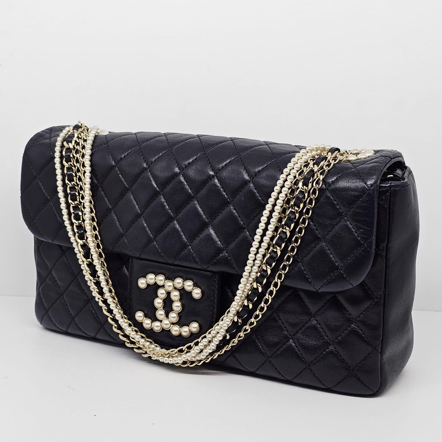Chanel Black Leather Quilted Medium Westminister Pearl Flap Bag In Good Condition For Sale In Jakarta, Daerah Khusus Ibukota Jakarta