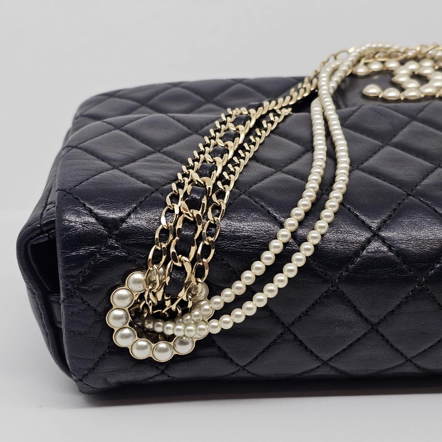 Chanel Black Leather Quilted Medium Westminister Pearl Flap Bag For Sale 5