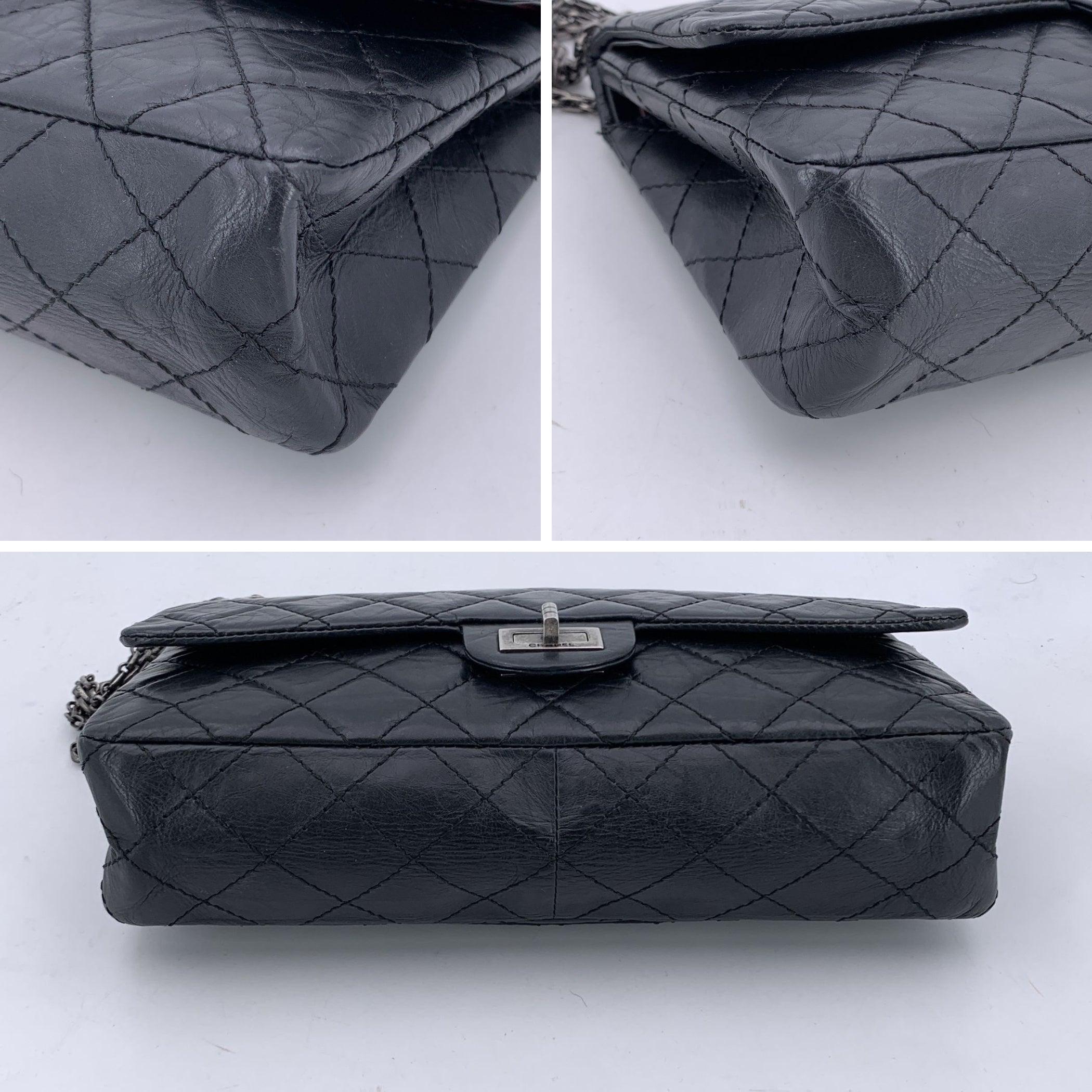 Chanel Black Leather Reissue 2.55 Large Double Flap Shoulder Bag In Good Condition For Sale In Rome, Rome