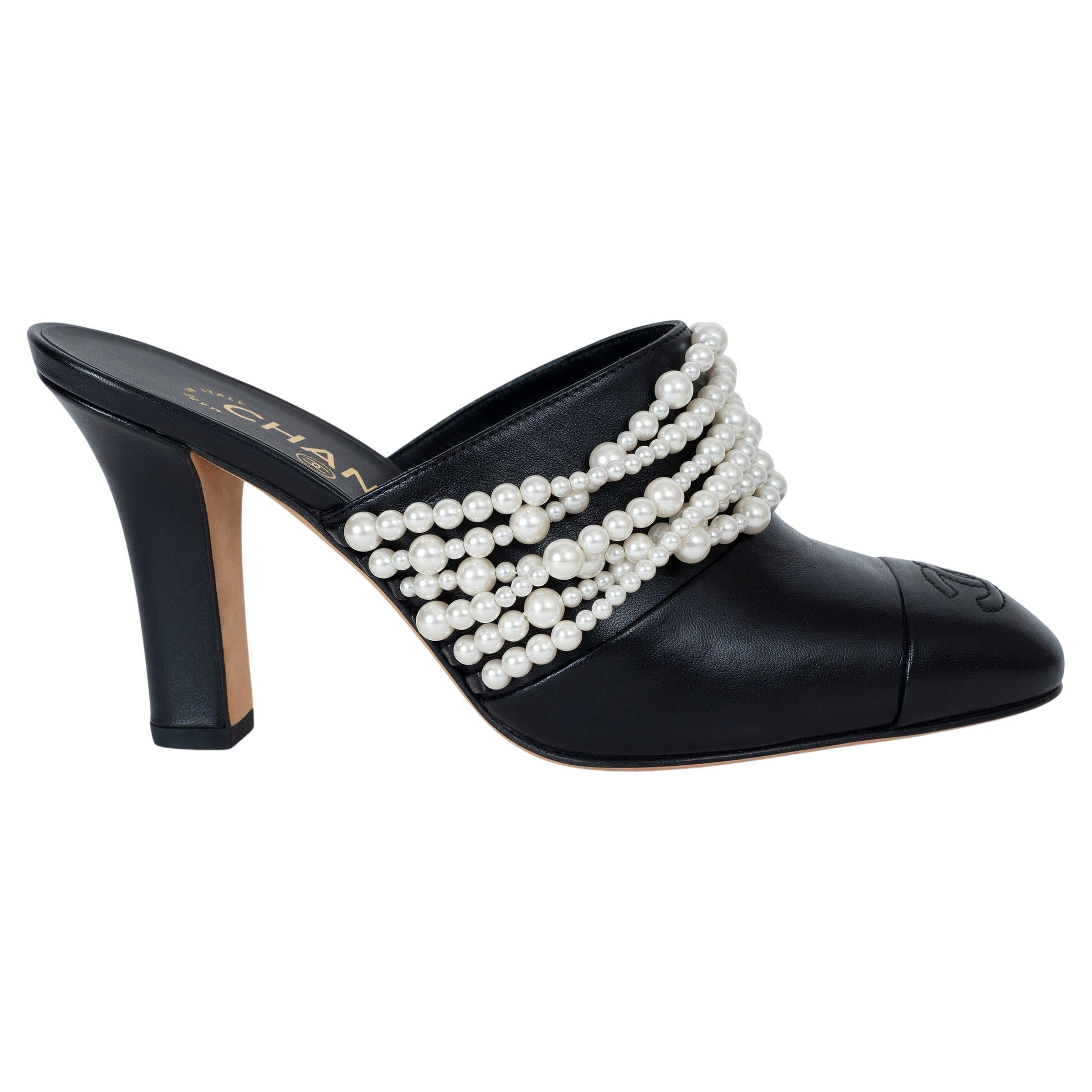 CHANEL cuir noir REV PEARL Mules Chaussures 37