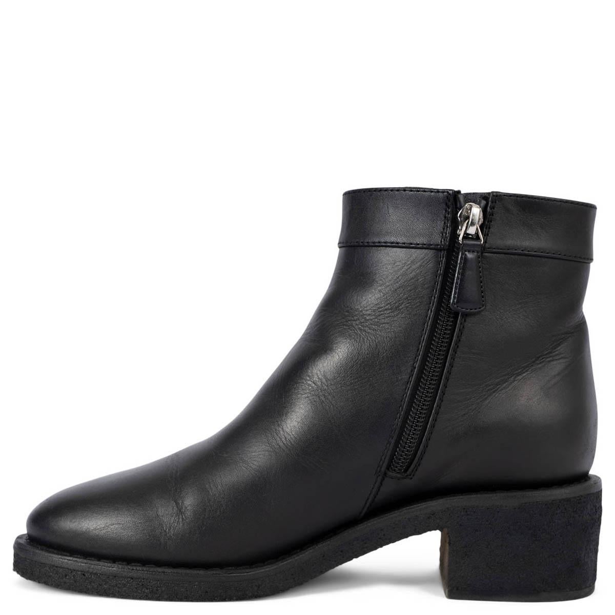 CHANEL REV TURNLOCK Schwarze Lederstiefeletten REVTurnLOCK Stiefeletten Schuhe 38 Damen im Angebot