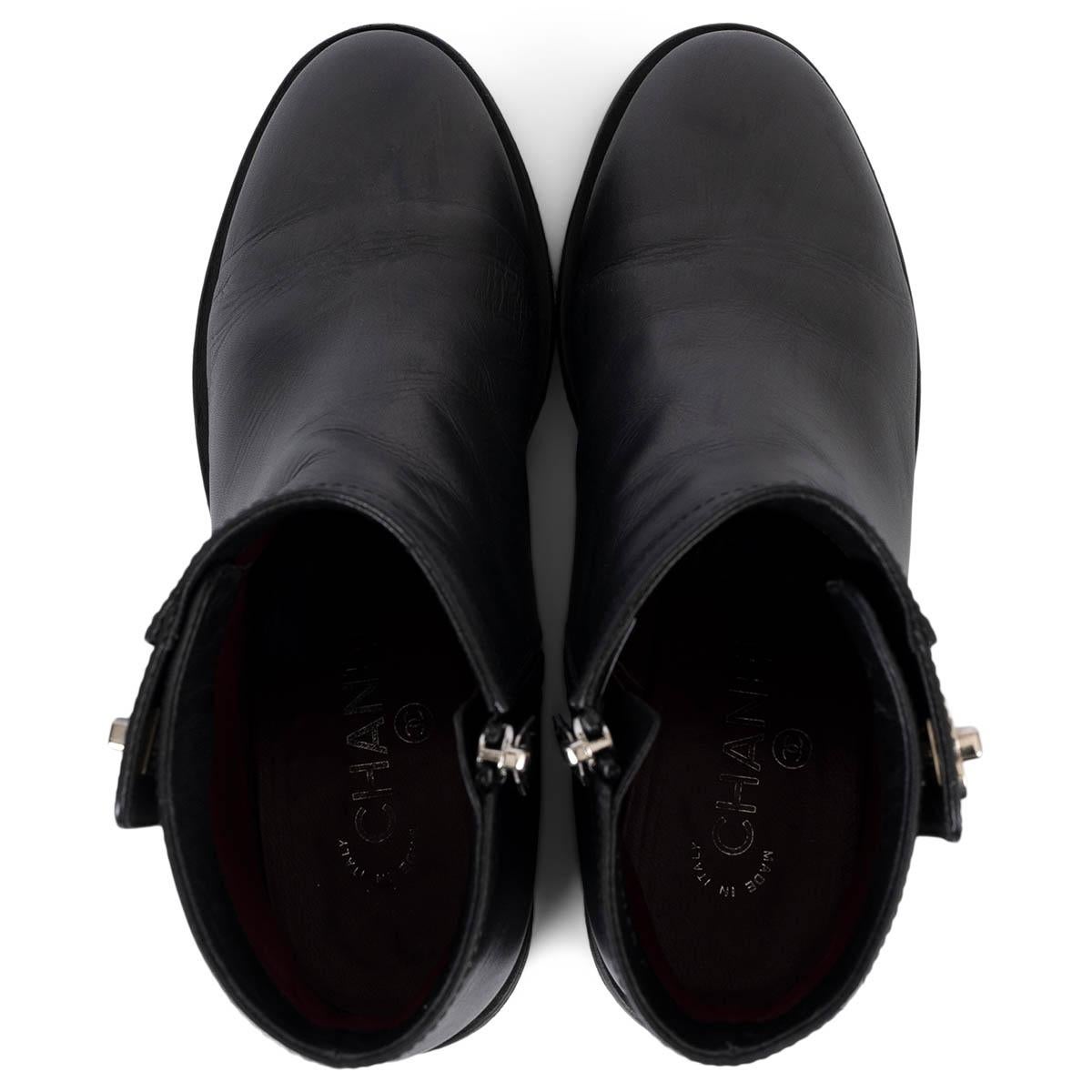 CHANEL REV TURNLOCK Schwarze Lederstiefeletten REVTurnLOCK Stiefeletten Schuhe 38 im Angebot 2