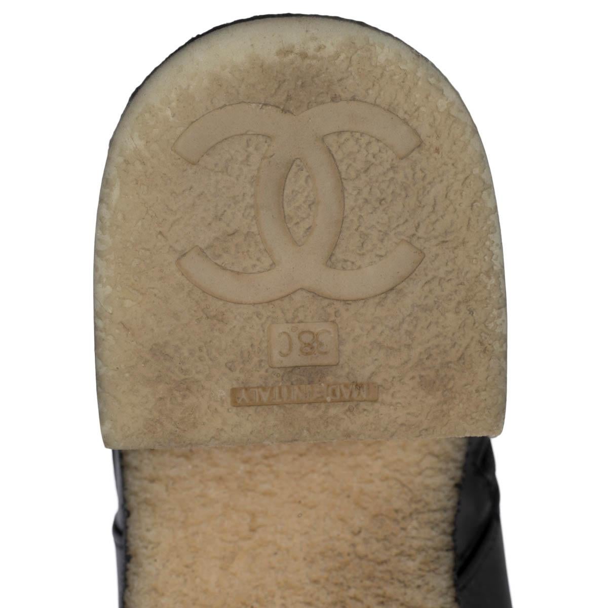 CHANEL REV TURNLOCK Schwarze Lederstiefeletten REVTurnLOCK Stiefeletten Schuhe 38 im Angebot 4