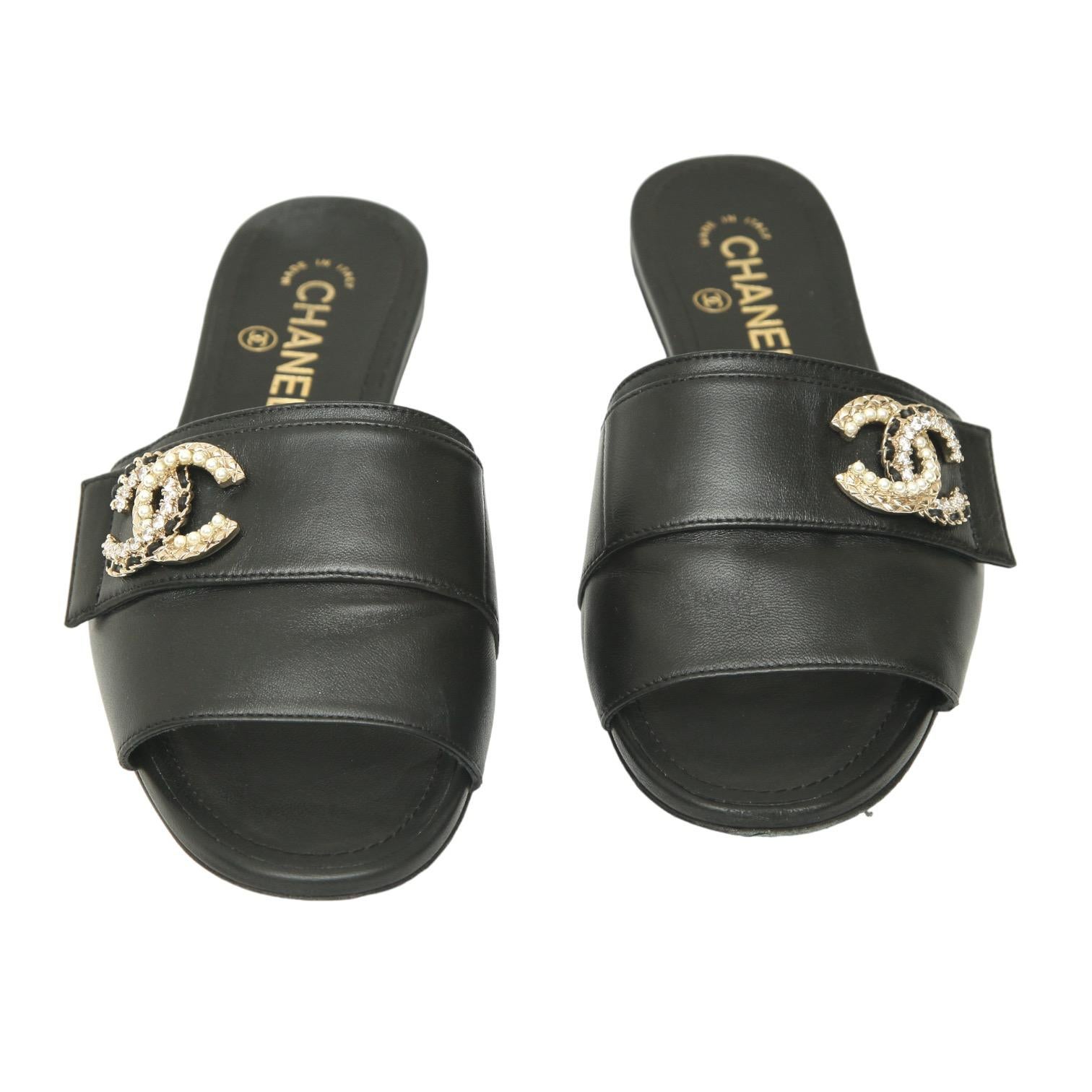 CHANEL Black Leather Sandal Slide Mule Lambskin CC Pearls Crystals Flats Sz 38 1