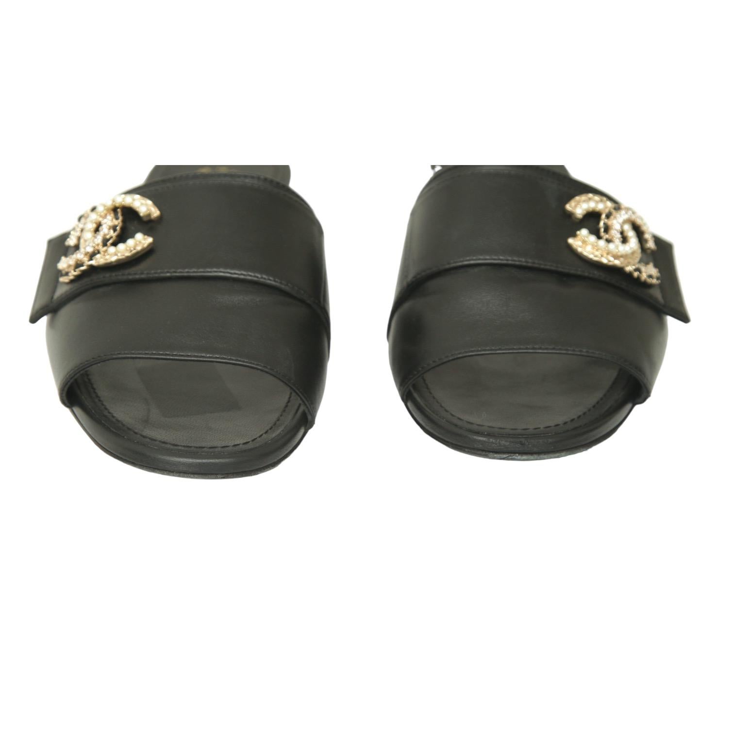 CHANEL Black Leather Sandal Slide Mule Lambskin CC Pearls Crystals Flats Sz 38 2