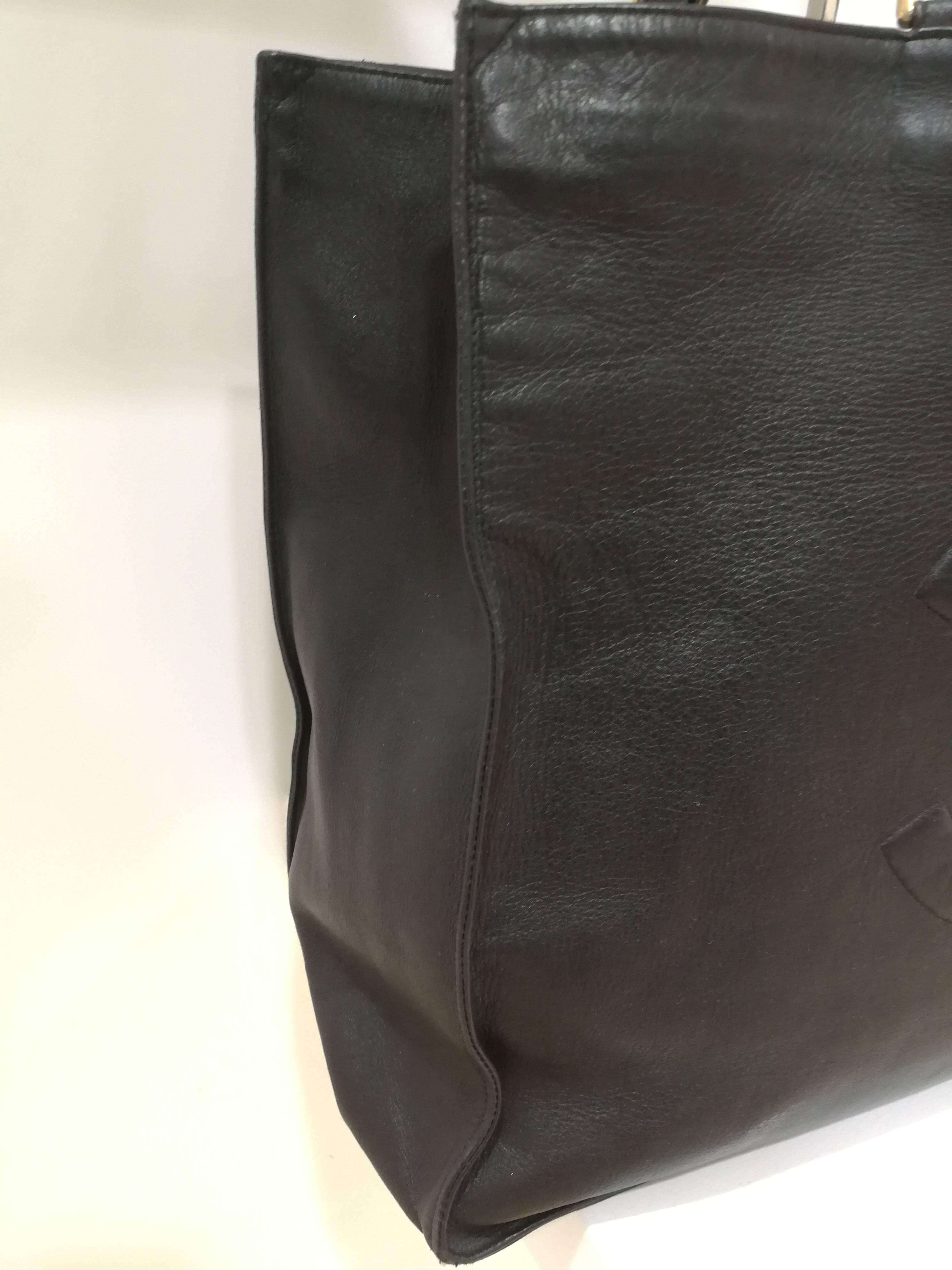 Chanel Black Leather Shopper Bag In Good Condition In Capri, IT