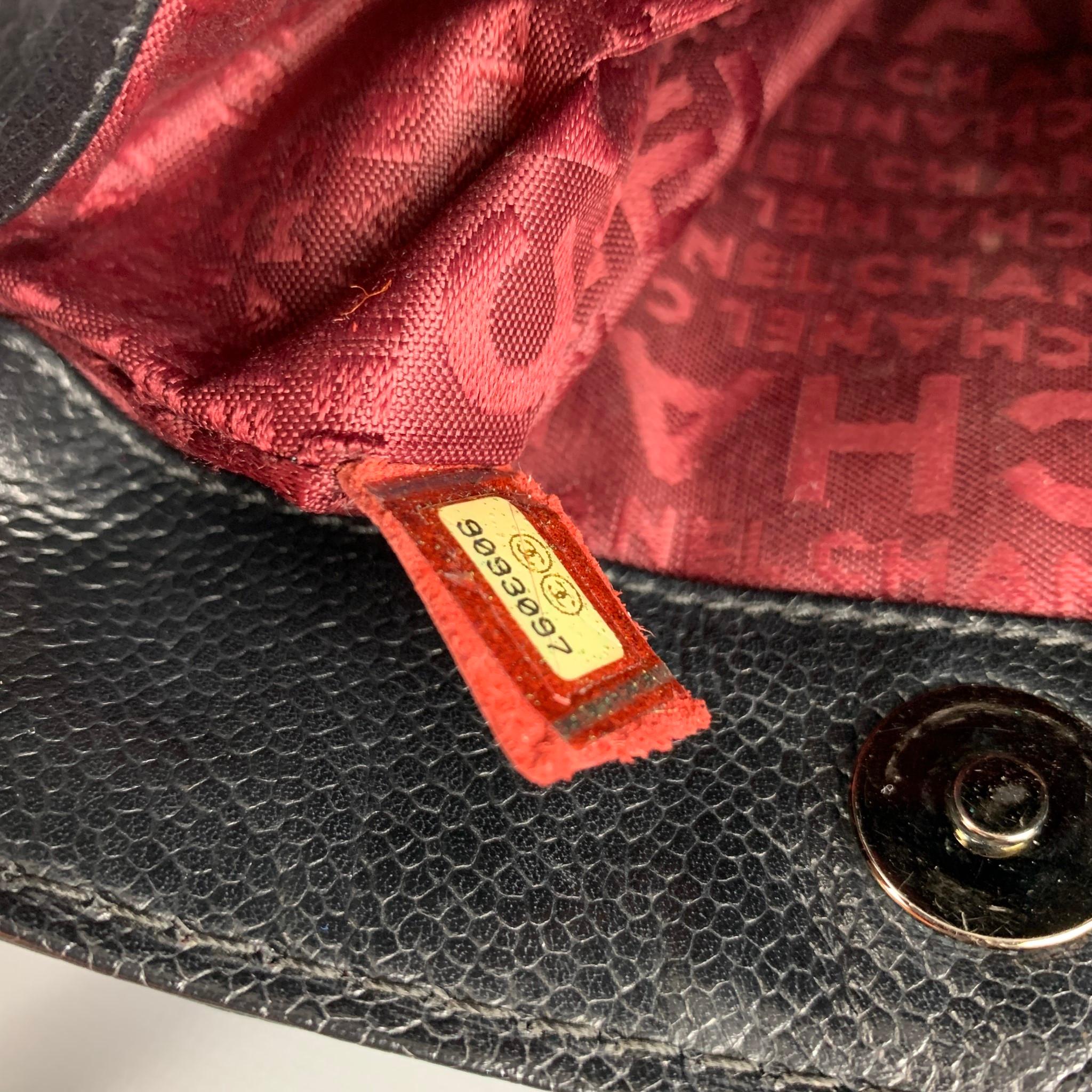 CHANEL Black Leather Shoulder Handbag 5