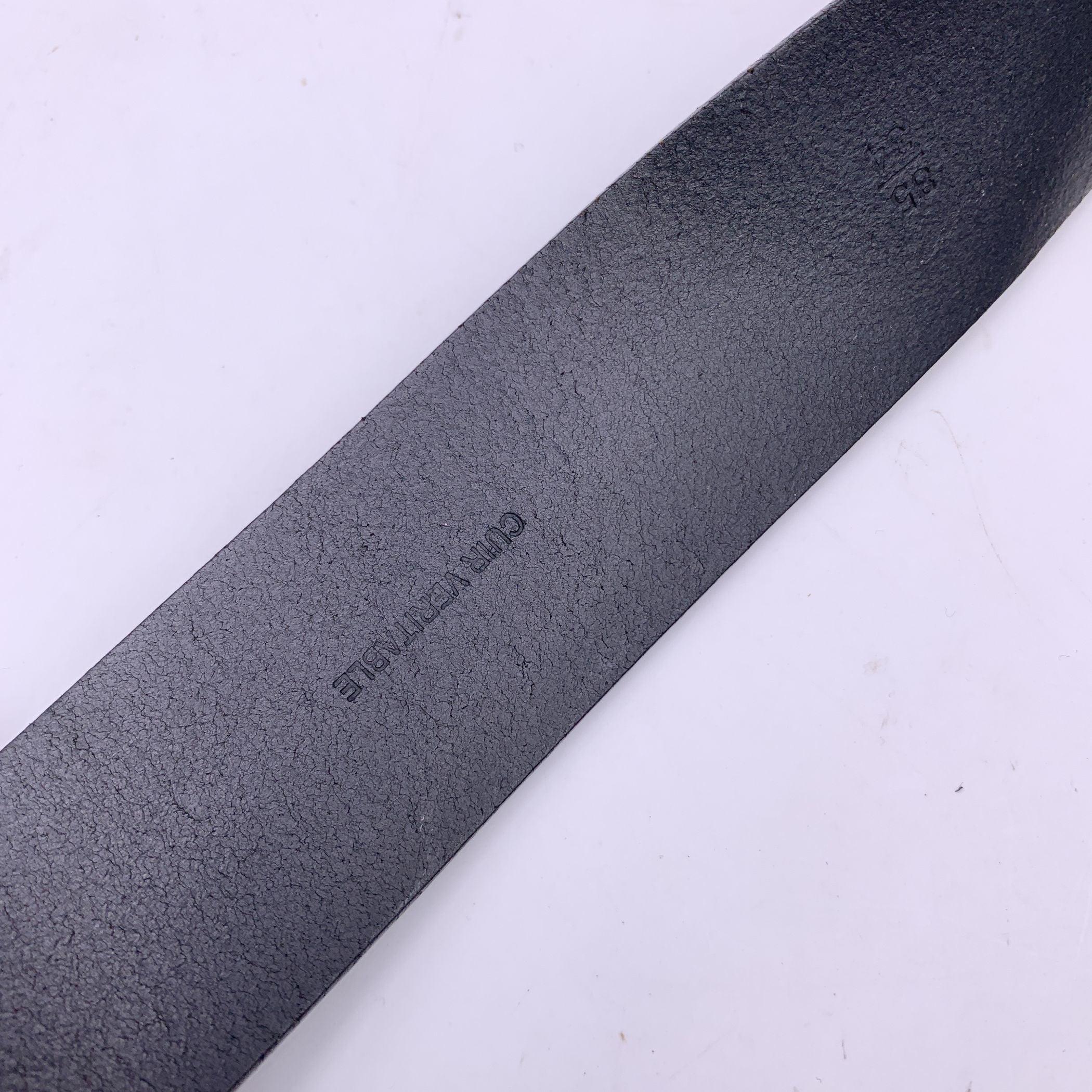 Chanel Black Leather Silver CC Logo Buckle Belt Size 85/34 For Sale 1