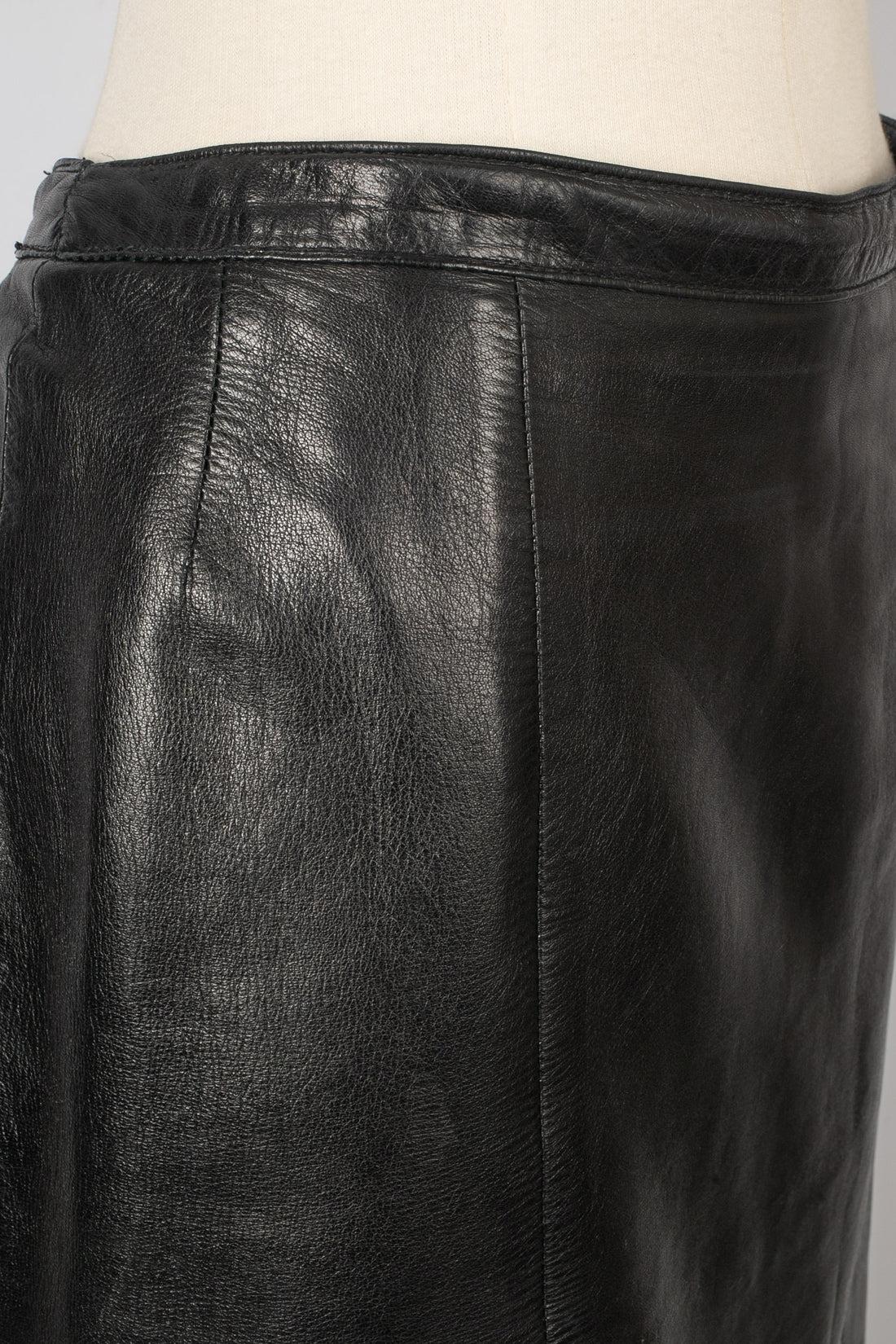 Chanel Black Leather Skirt For Sale 1