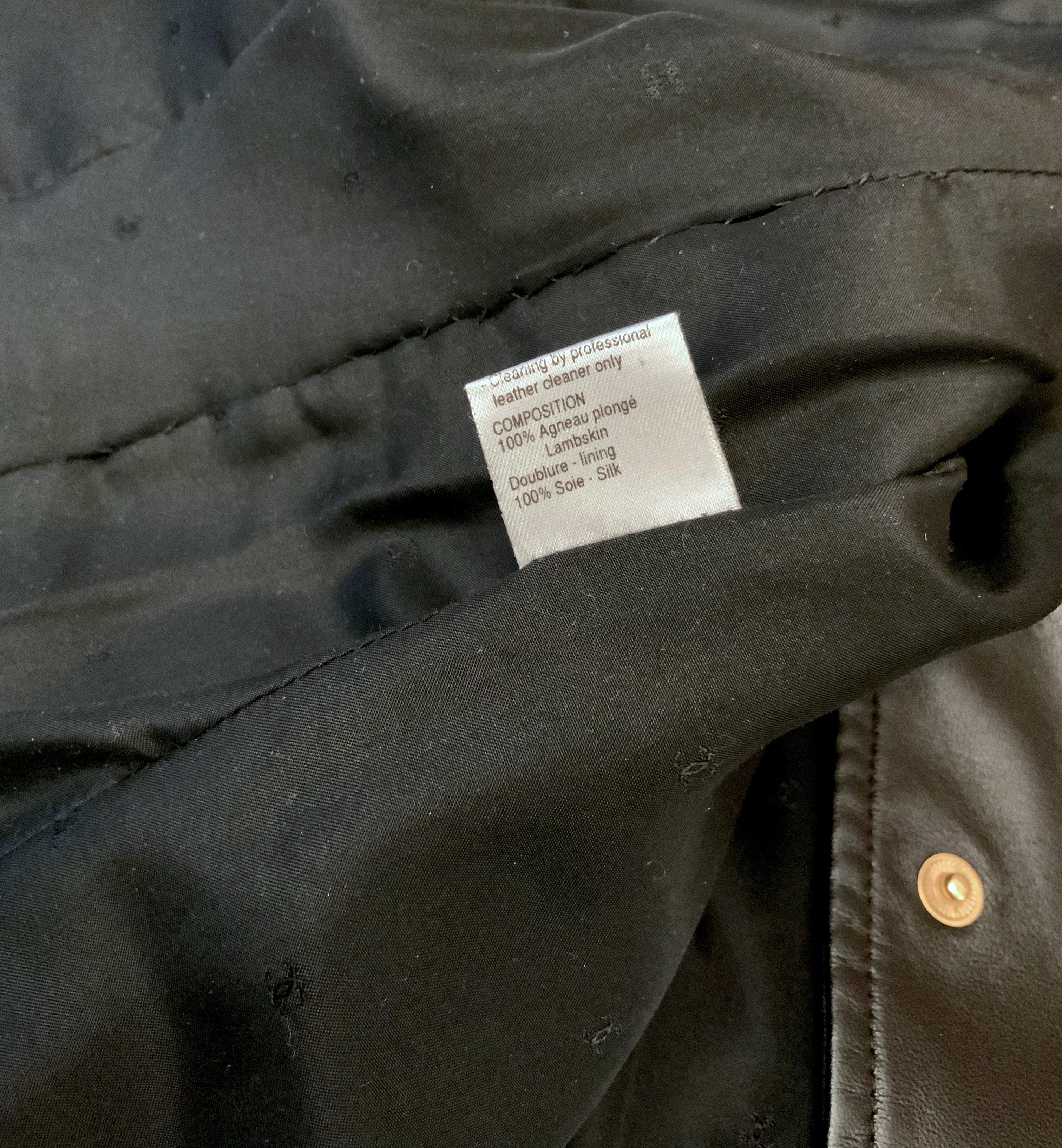 Women's or Men's Chanel Black Leather Sleeveless Jacket Vest
