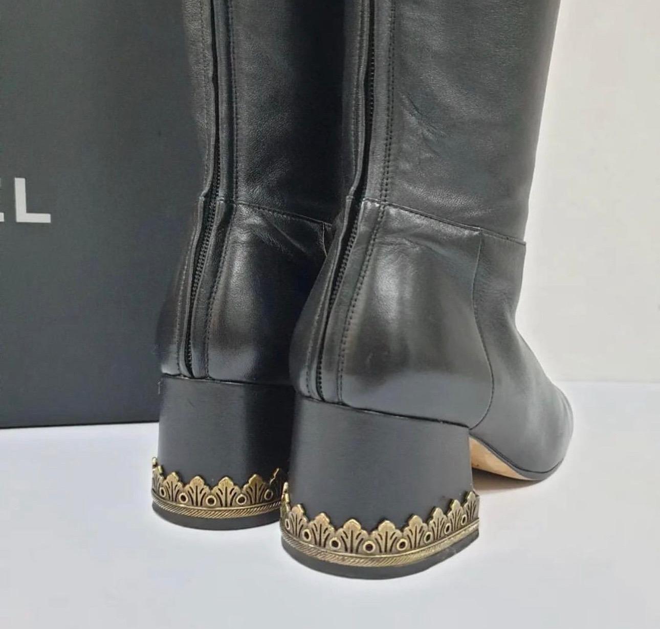 Chanel Black Leather Thigh High Over The Knee Boots In Good Condition For Sale In Krakow, PL