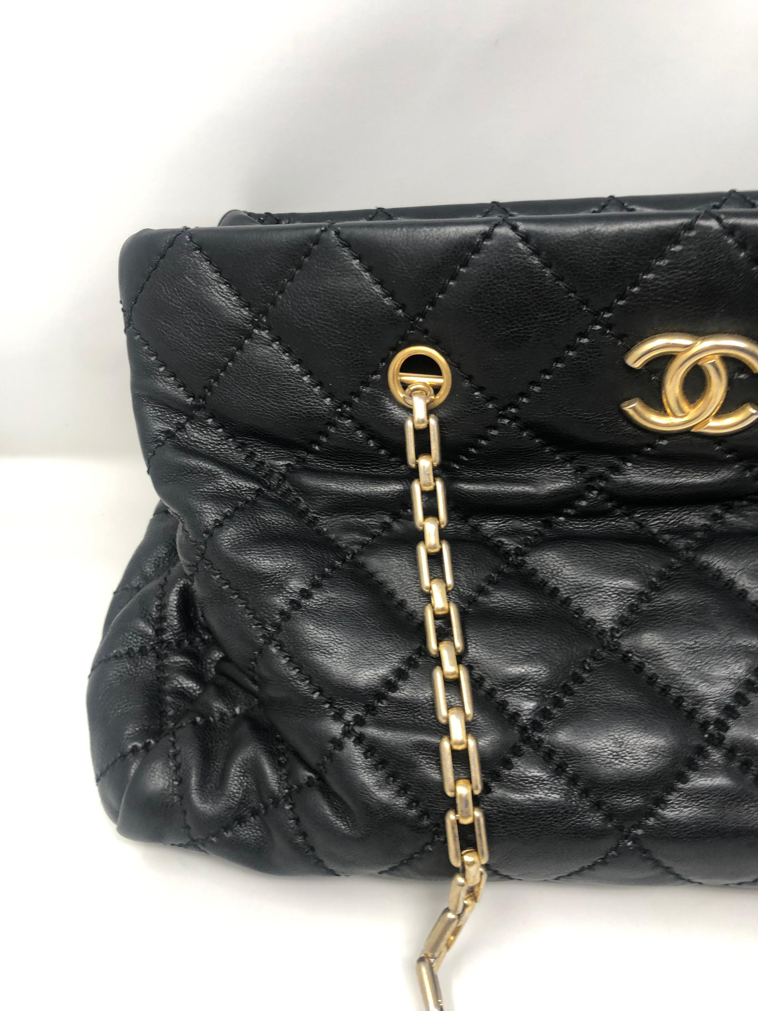 Women's or Men's Chanel Black Leather Tote 