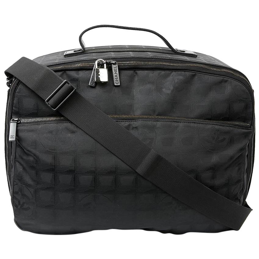 Lot 937: Louis Vuitton Keepall Duffle Bag