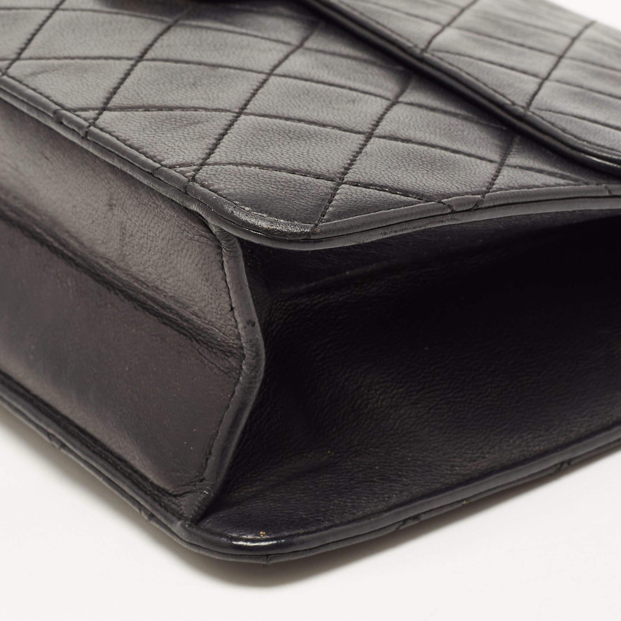 Chanel Black Leather Vintage CC Square Flap Shoulder Bag For Sale 4